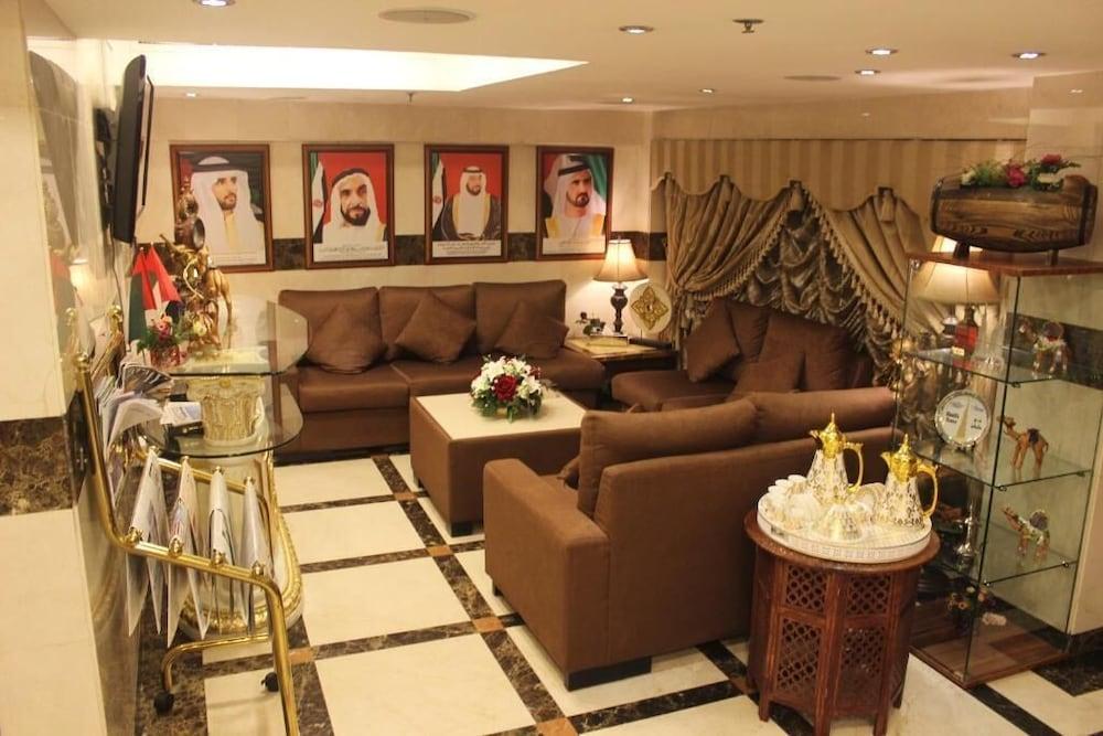 Hotel Saffron 2*