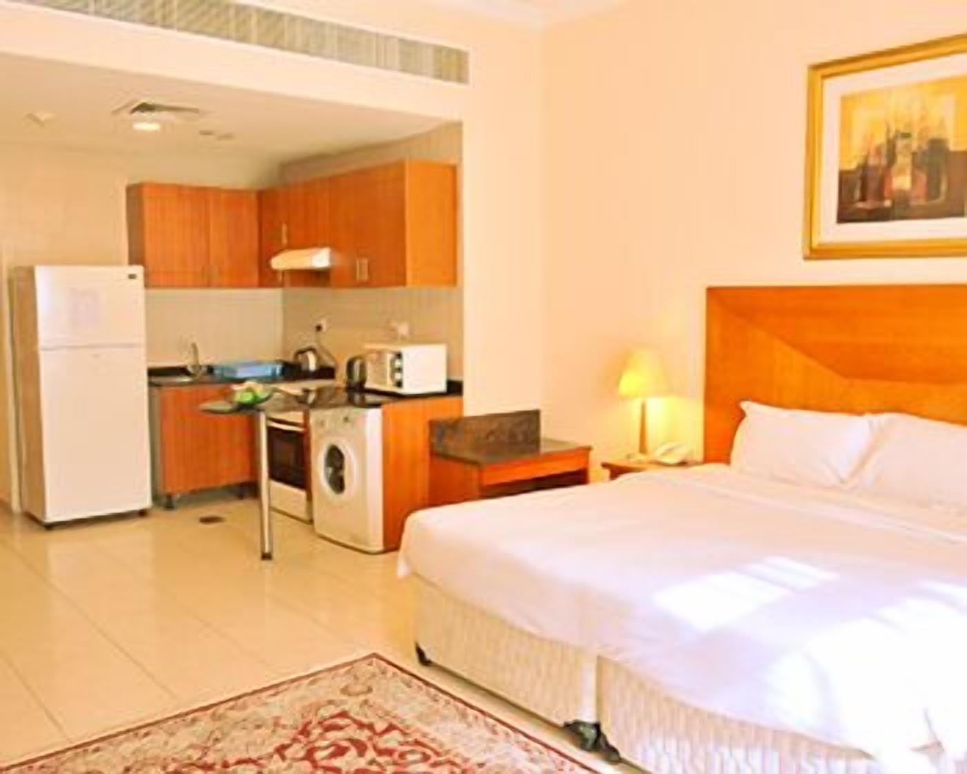 Icon Aparthotel Dubai