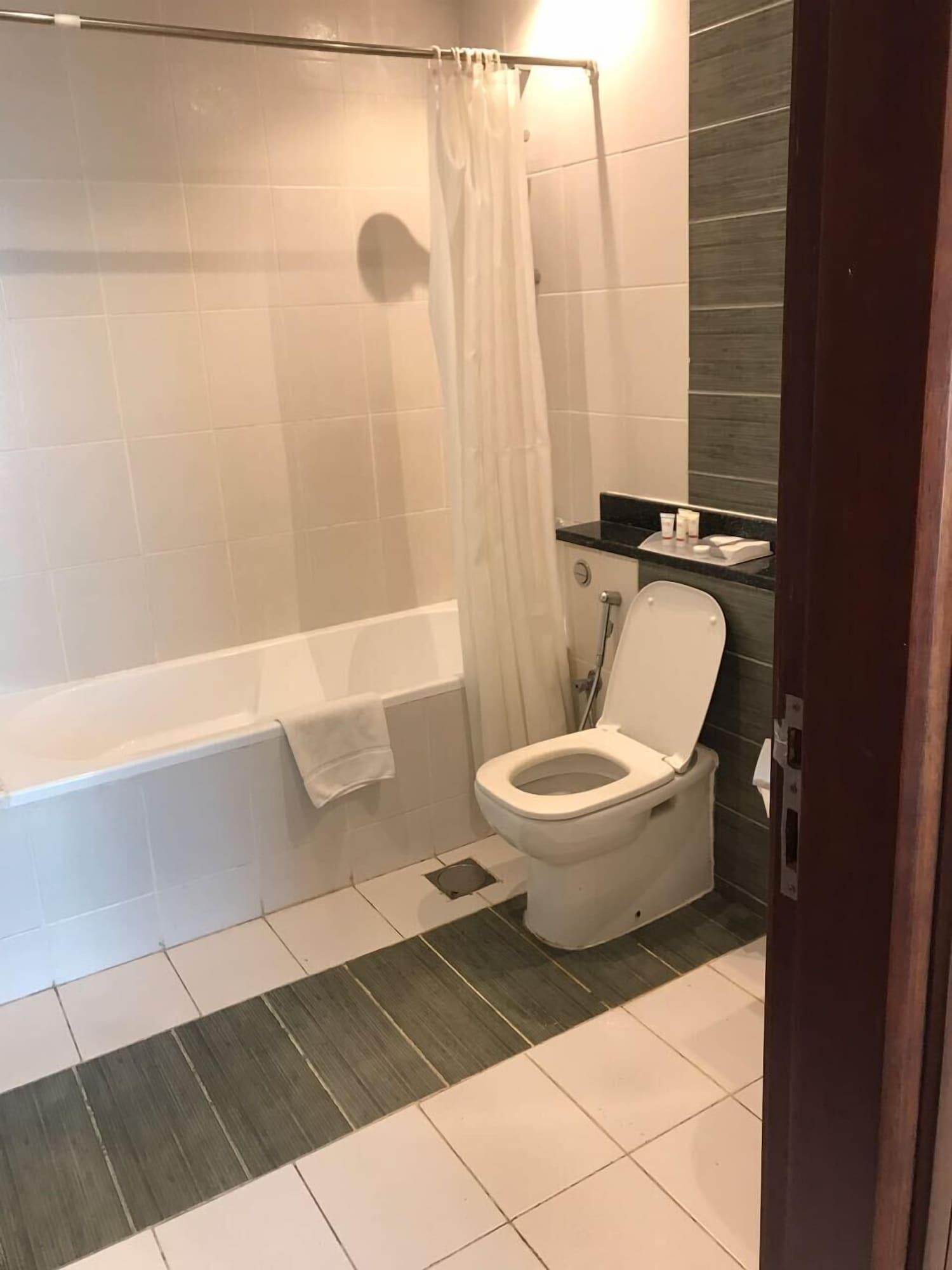 Icon Aparthotel 4*