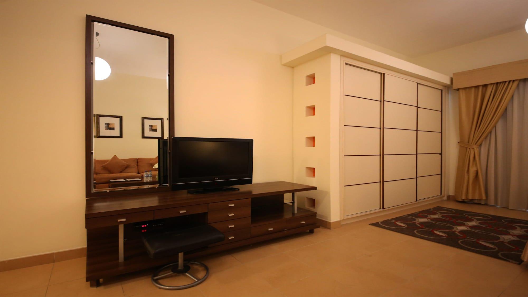 Tulip Aparthotel 3*