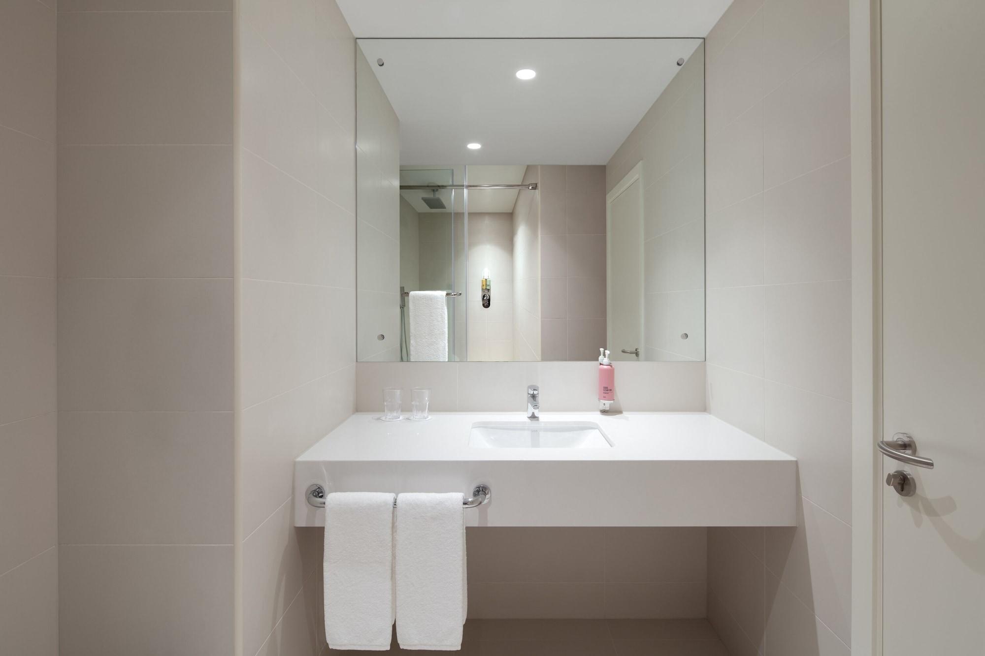 Hotel Rove Walk 3*