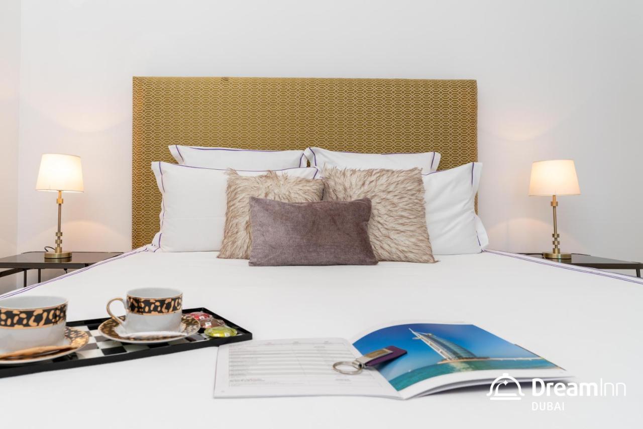 Dream Apartments- West Wharf Tower Canal View Dubai