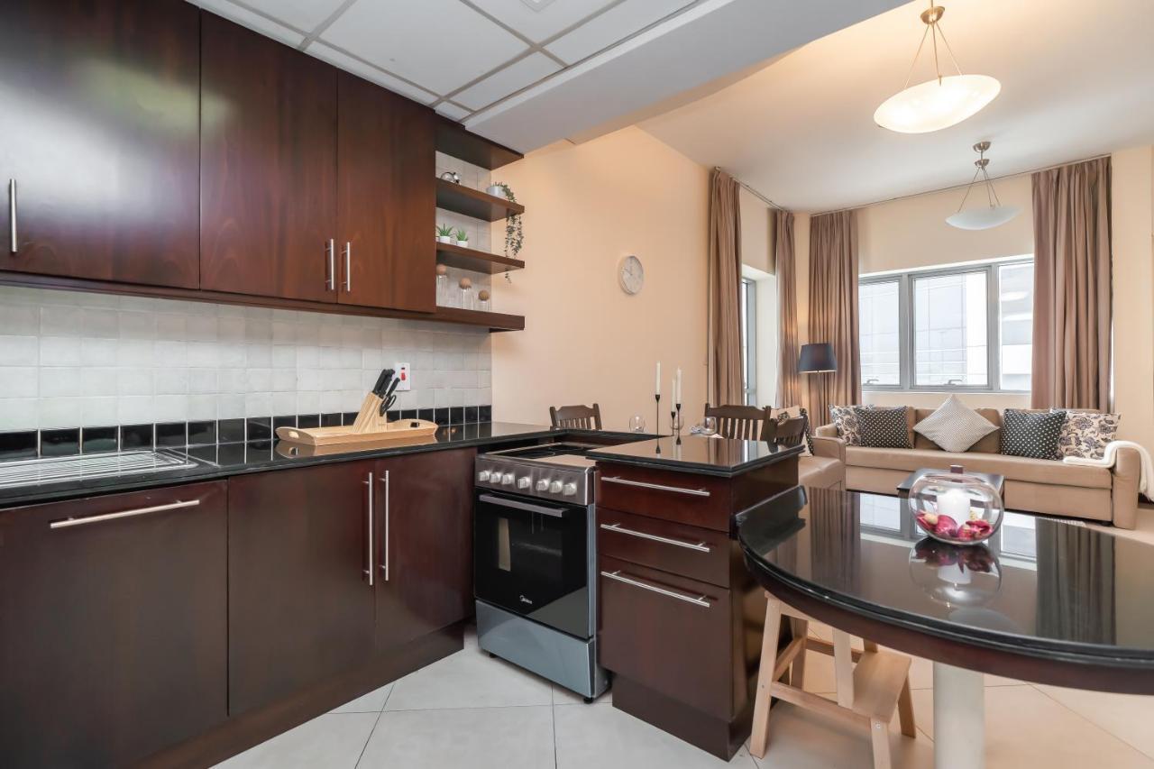 Higuests - Deiras Lucky Find, 5-min To The Airport Apartment