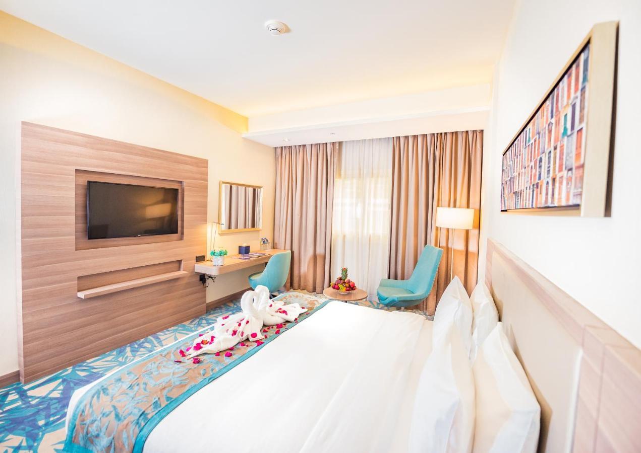 Hotel Mena Plaza Albarsha At The Mall 4*