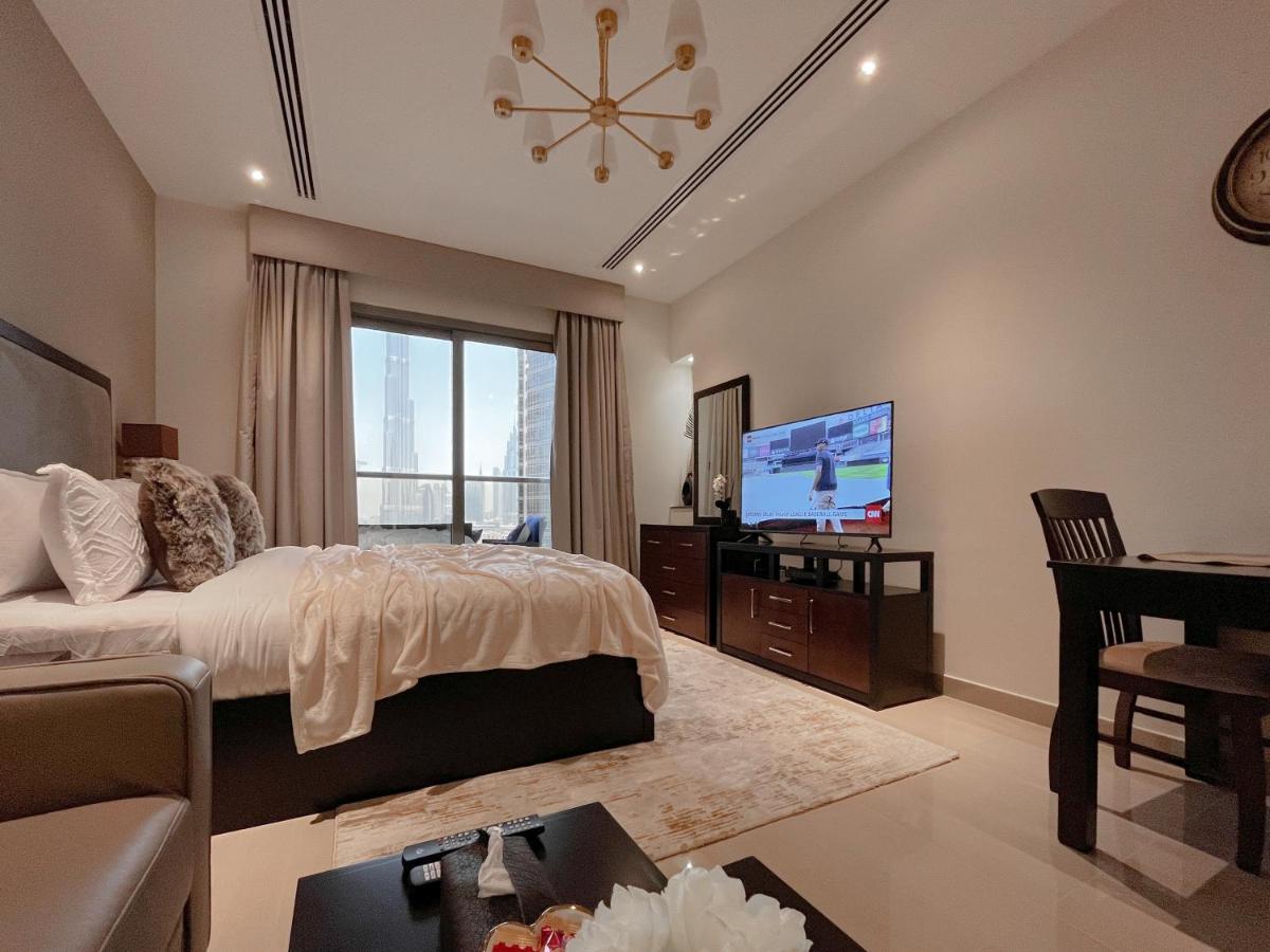Apartment With Sauna And Full Burj Khalifa View Dubai