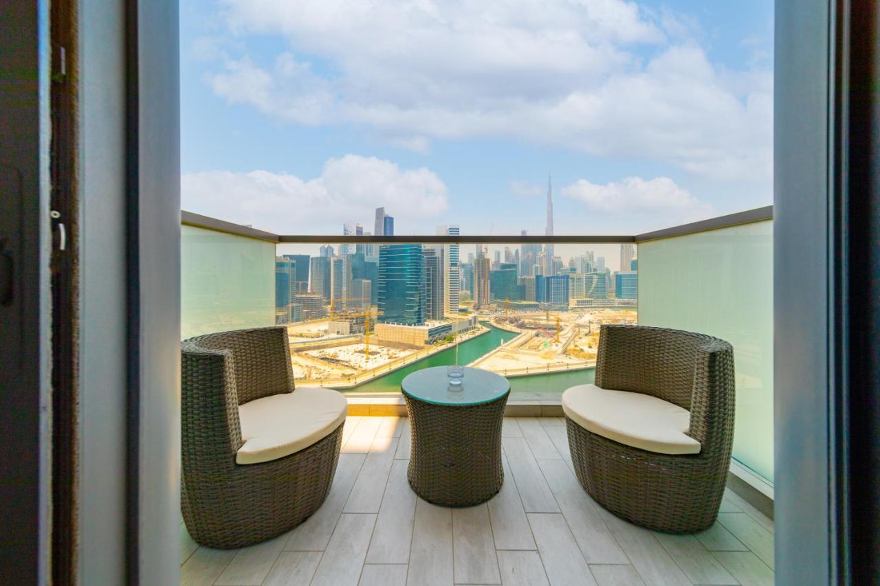Eden's Homes & - Millennium Atria Residences Apartamento