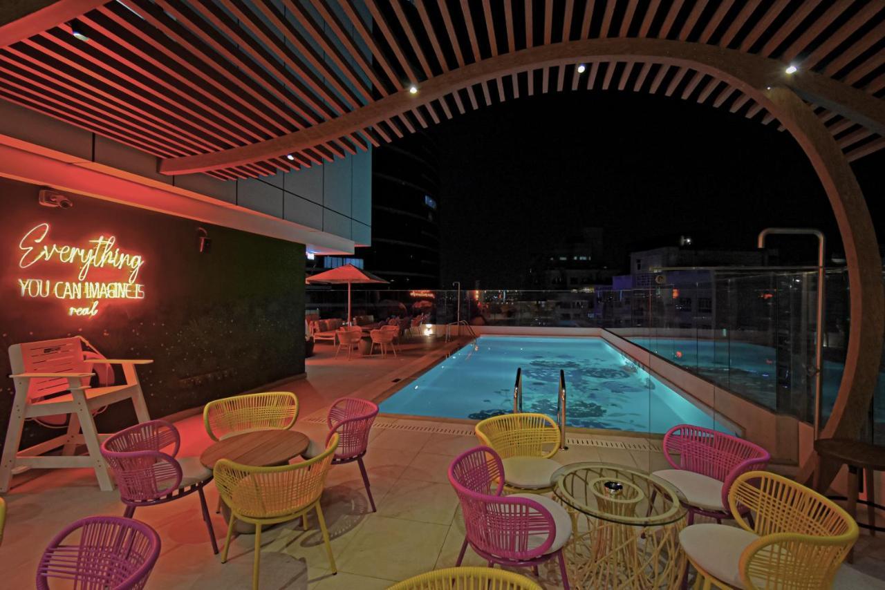 Hotel Premier Barsha Heights