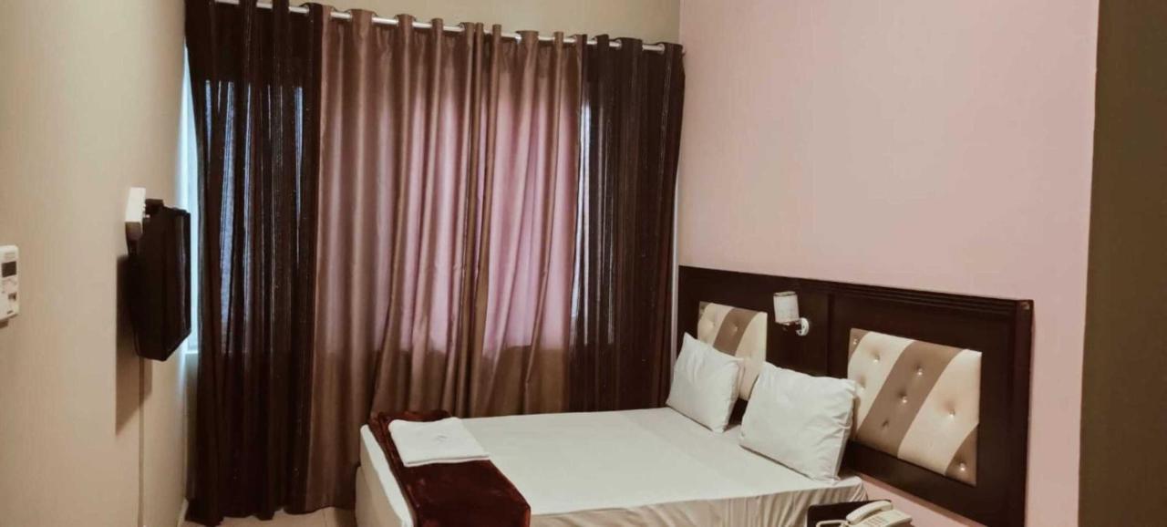 Oyo 902 Prime Llc Hotel Dubai