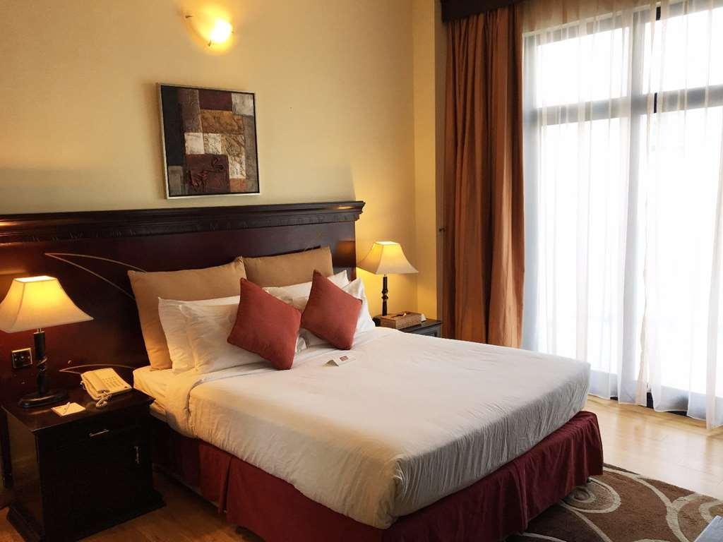 Al Jawhara Aparthotel 4*