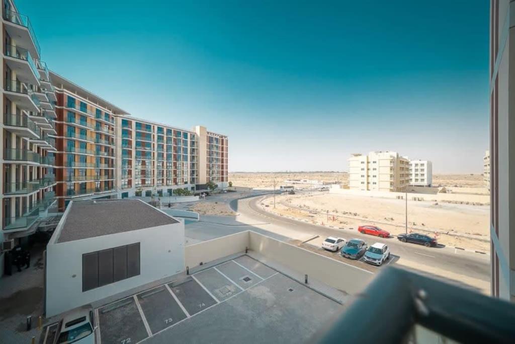 Frank Porter - Damac Celestia Daire Dubai