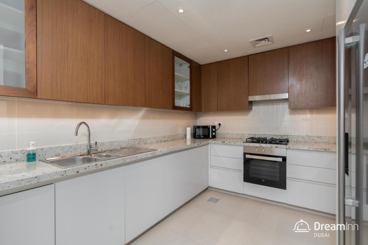Dream Apartments- Boulevard Heights Apartment Dubai