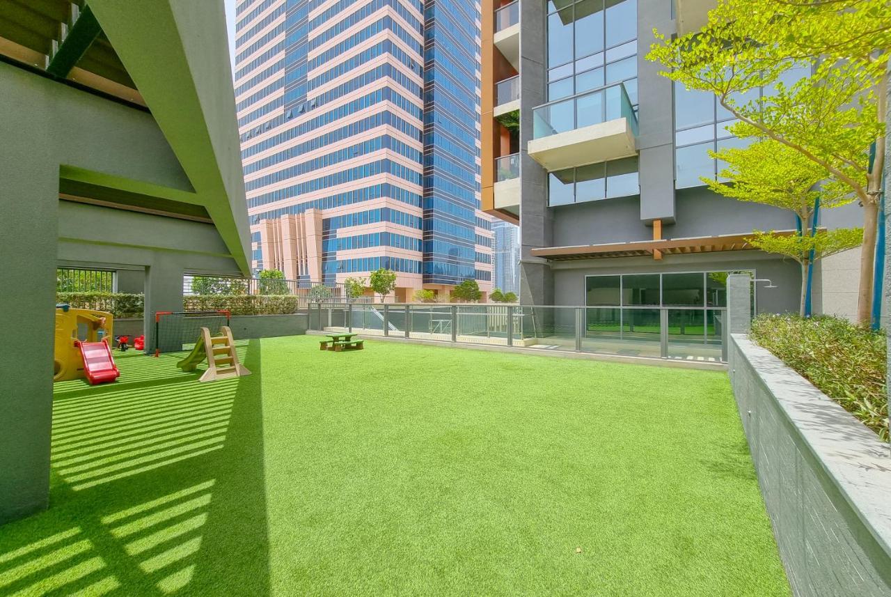 Eden's Homes & - Millennium Atria Residences Apartamento