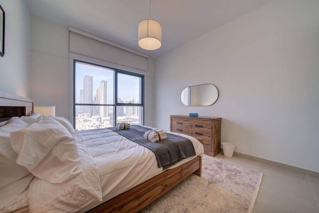 Burj Khalifa View - 2br And Maid - Downtown * Dubai