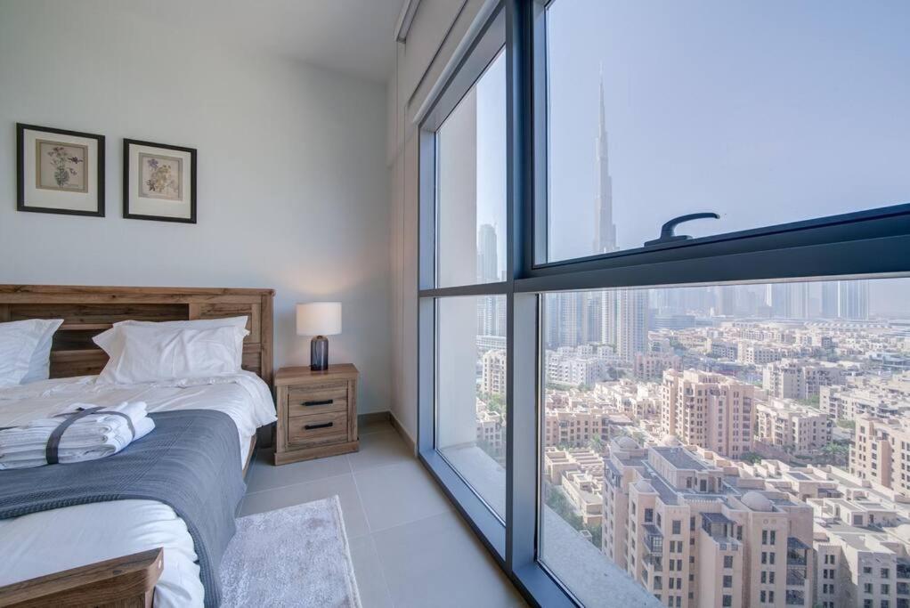 Burj Khalifa View - 2br And Maid - Downtown Dubai