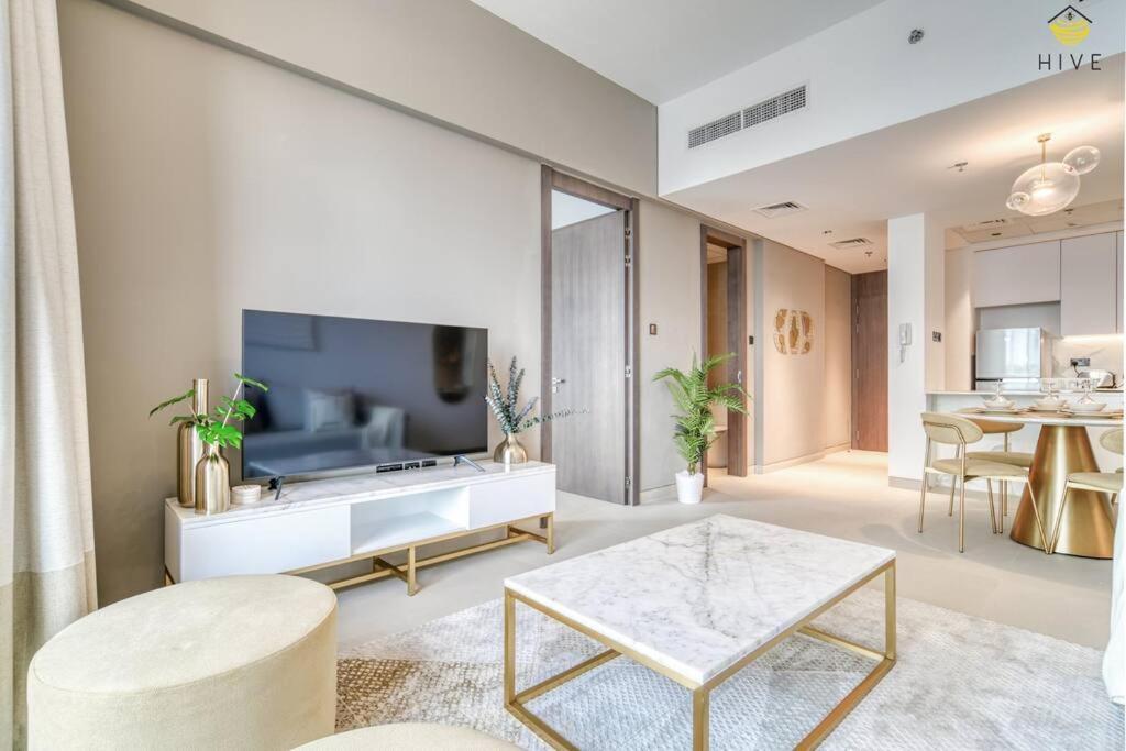 Gorgeous 1 Bedroom In Euro * Dubai