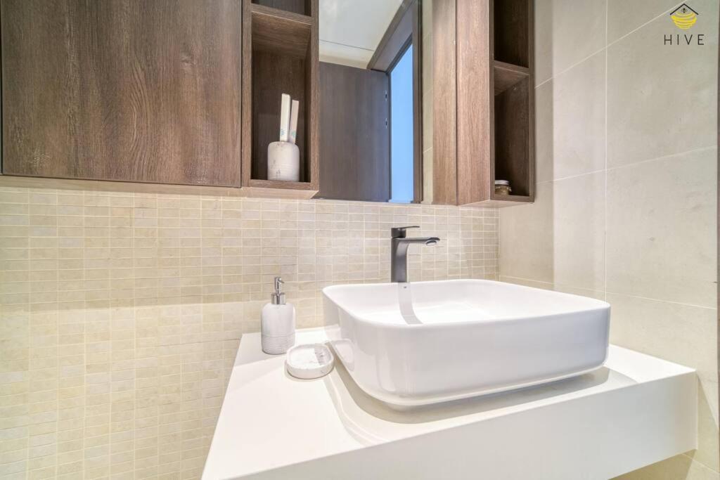Gorgeous 1 Bedroom In Euro