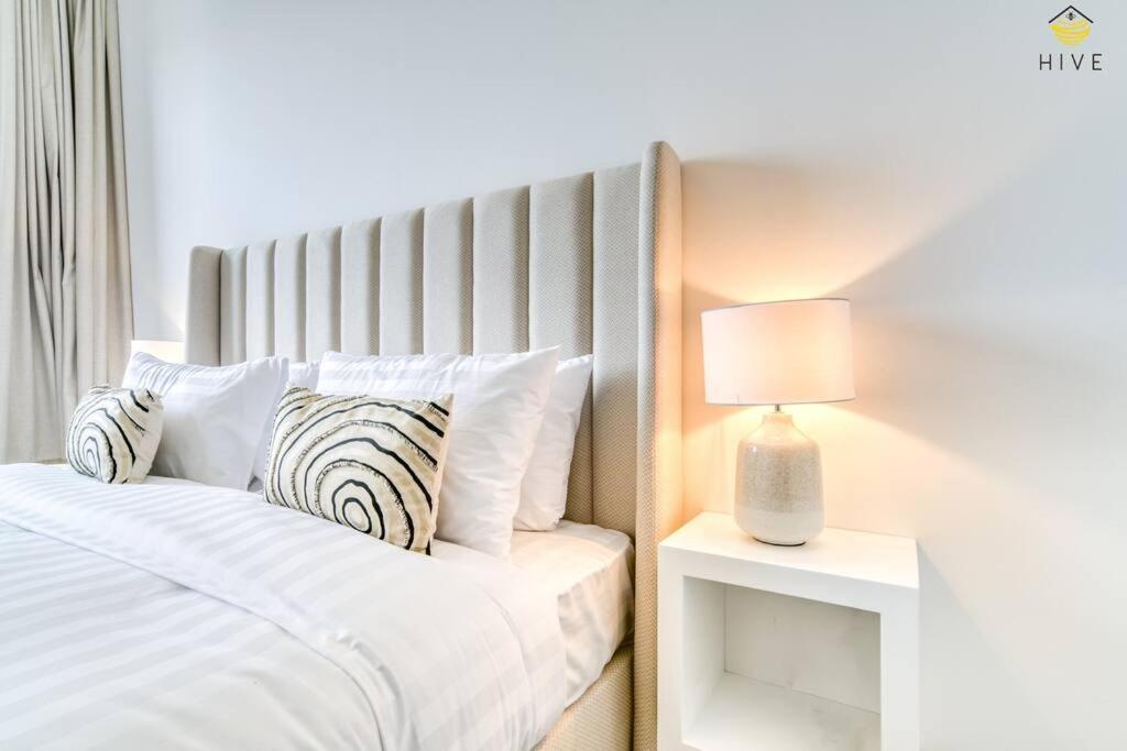 Gorgeous 1 Bedroom In Euro Apartment
