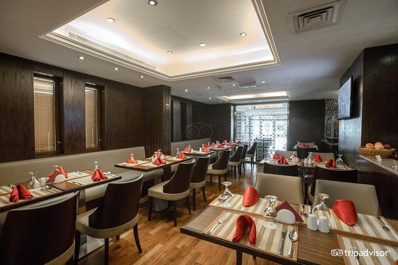 Deira Hotel 2*