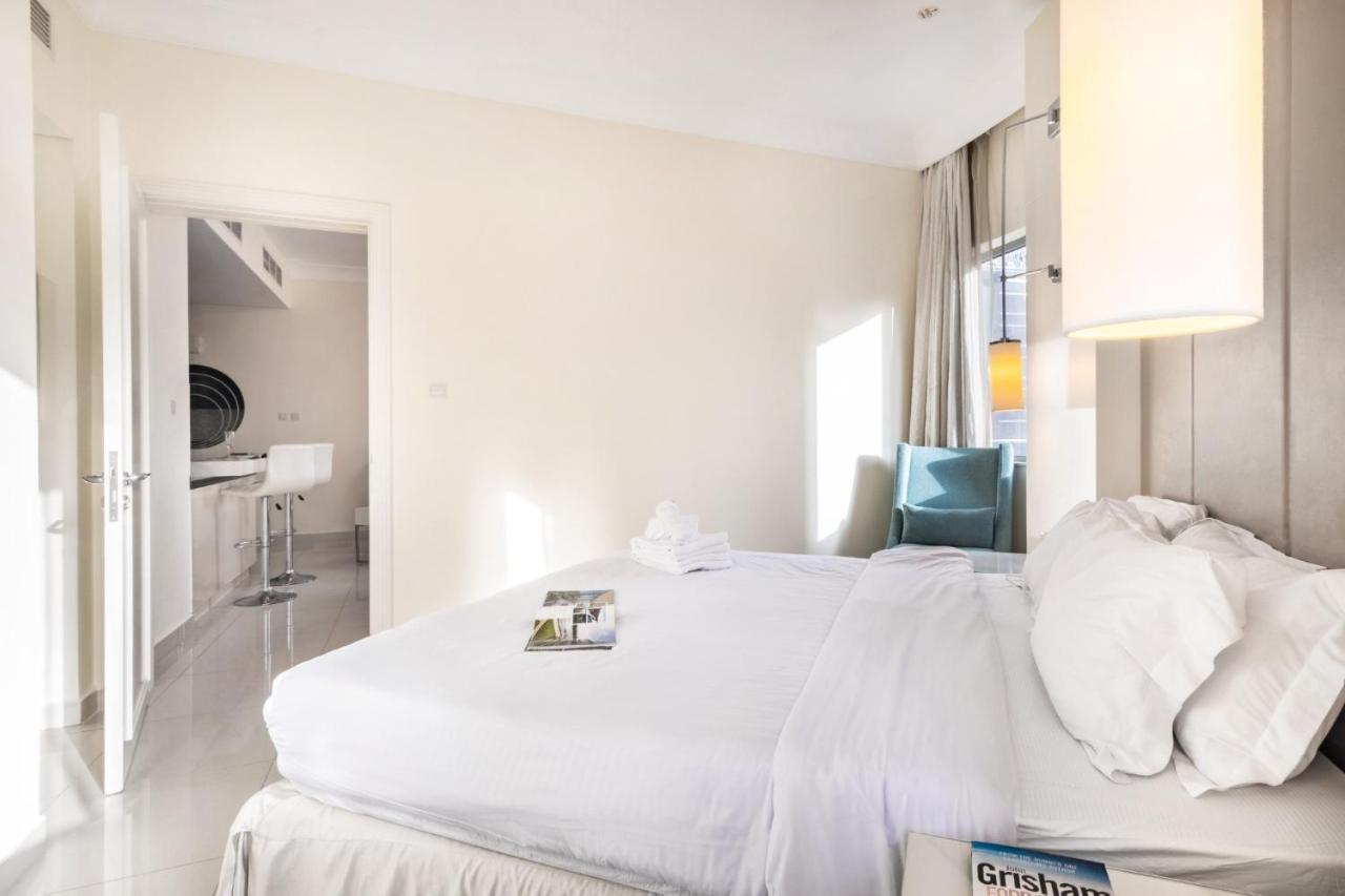 Daire Baytik - Amazing 1 Bedroom Damac Mall Street, Downtown Dubai