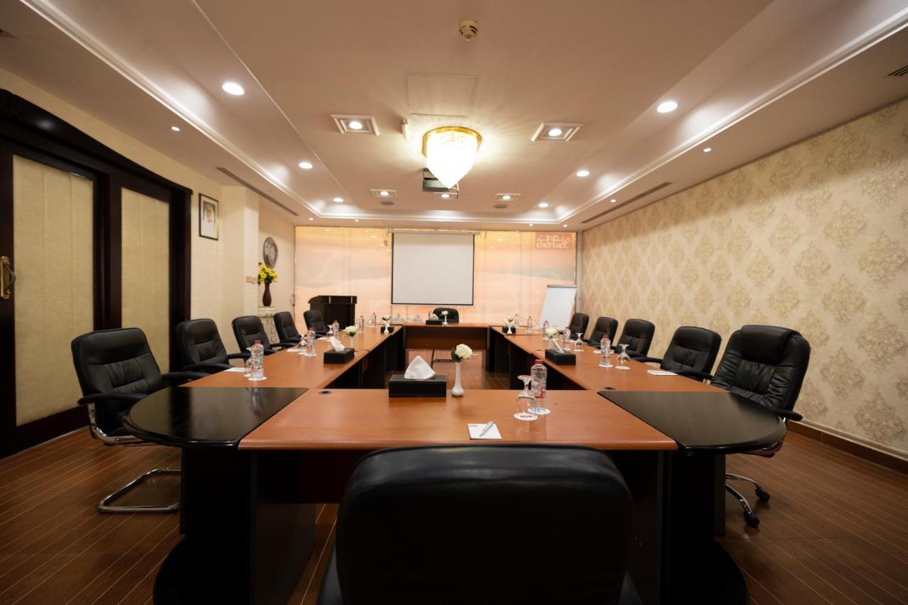 Al Jawhara Aparthotel 4*
