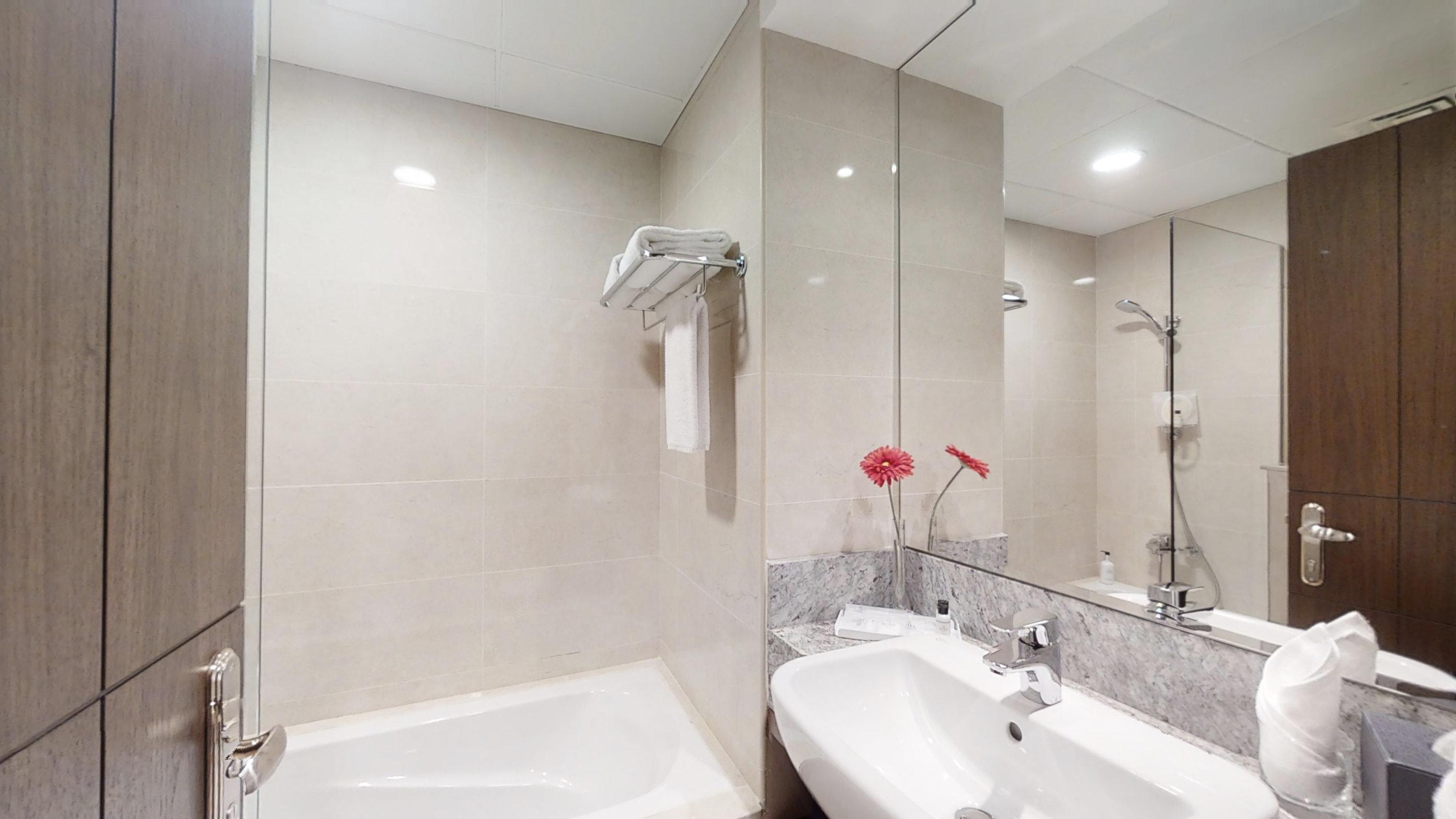 Suha Creek Apartment, Waterfront Jaddaf, 4*
