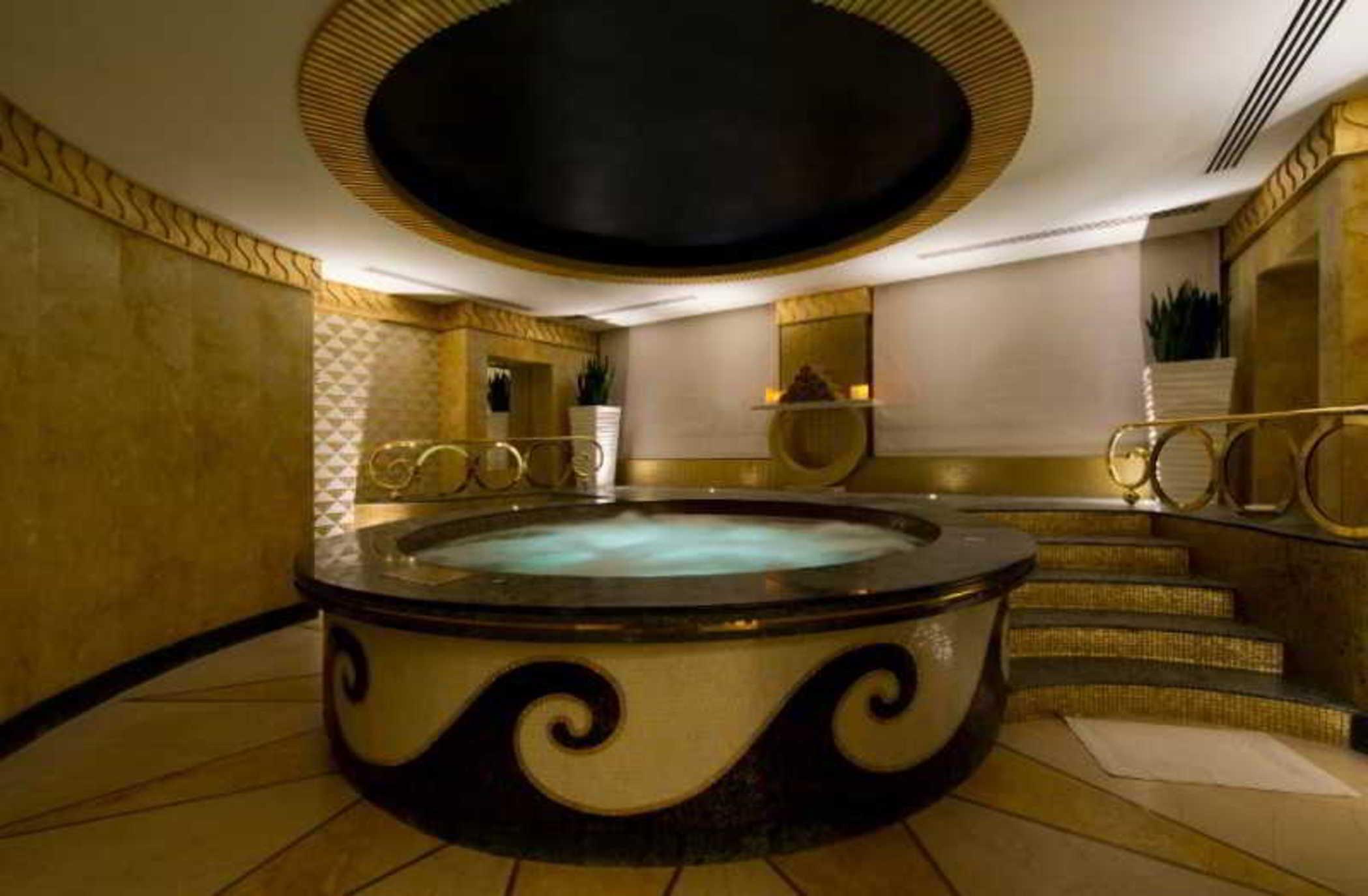 Aparthotel Damac Maison Mall Street 5*