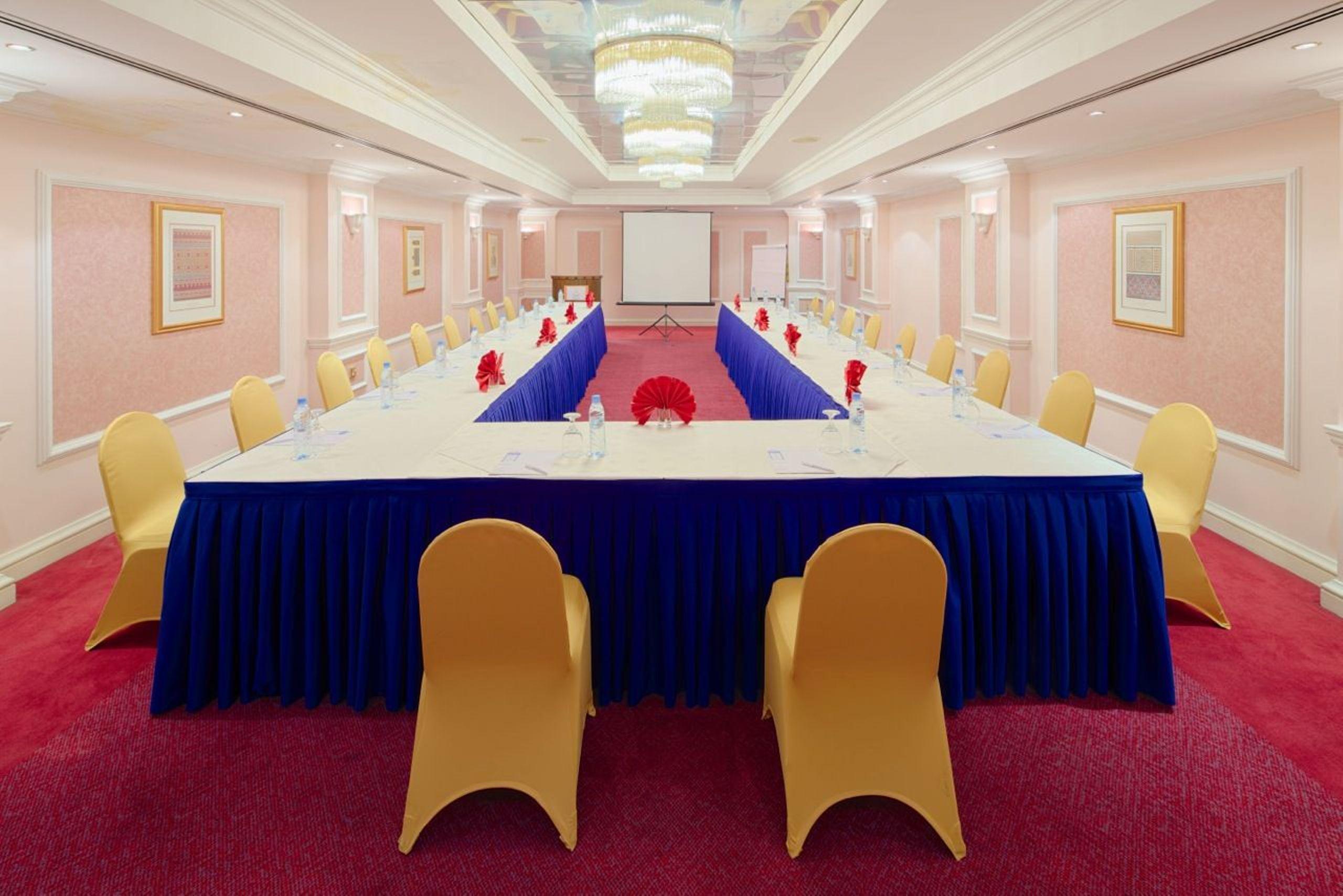 Riviera Hotel 4*