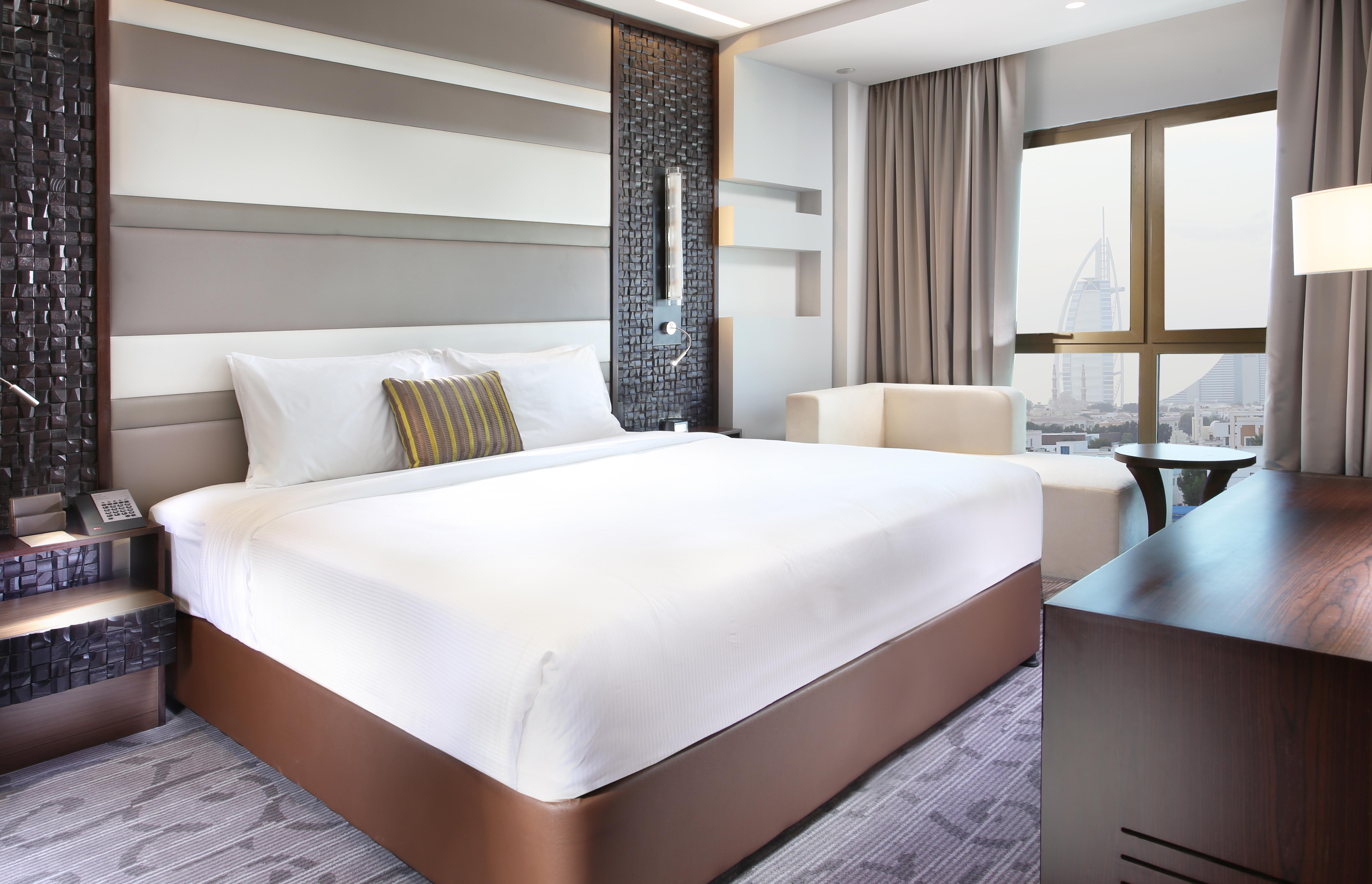 Hotel Metropolitan 4*