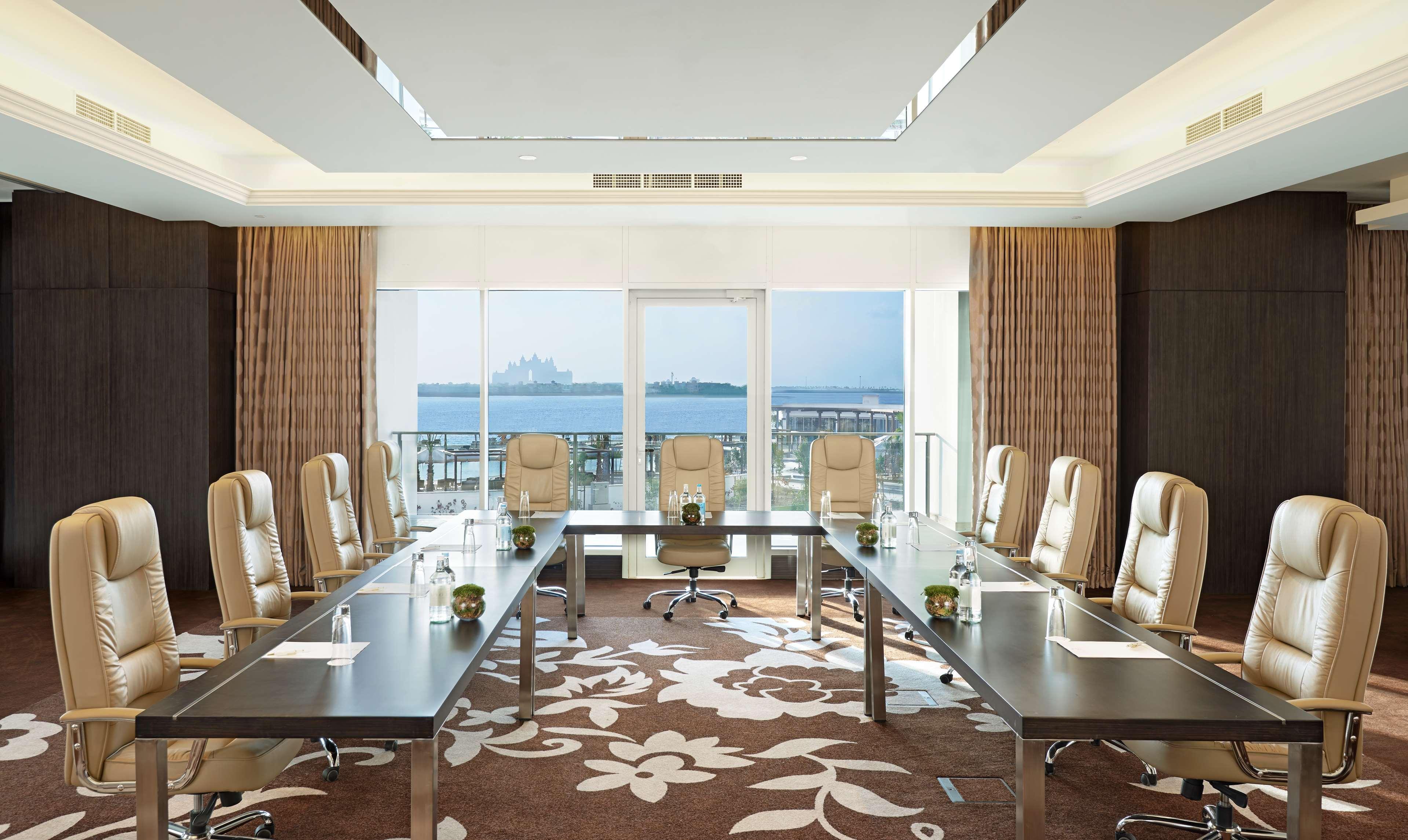Waldorf Astoria Palm Jumeirah Resort Dubai