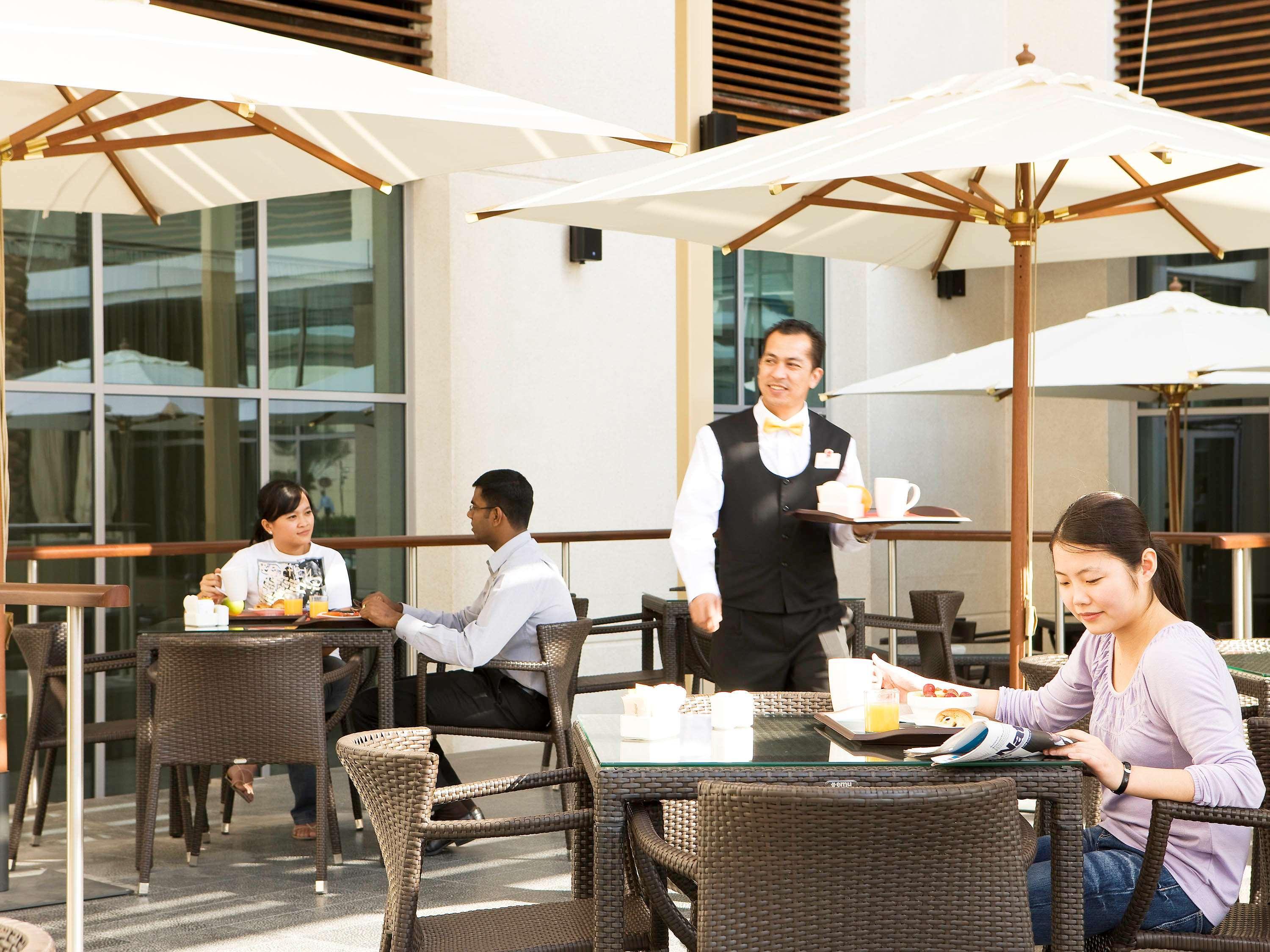 Ibis Deira Creekside 3*