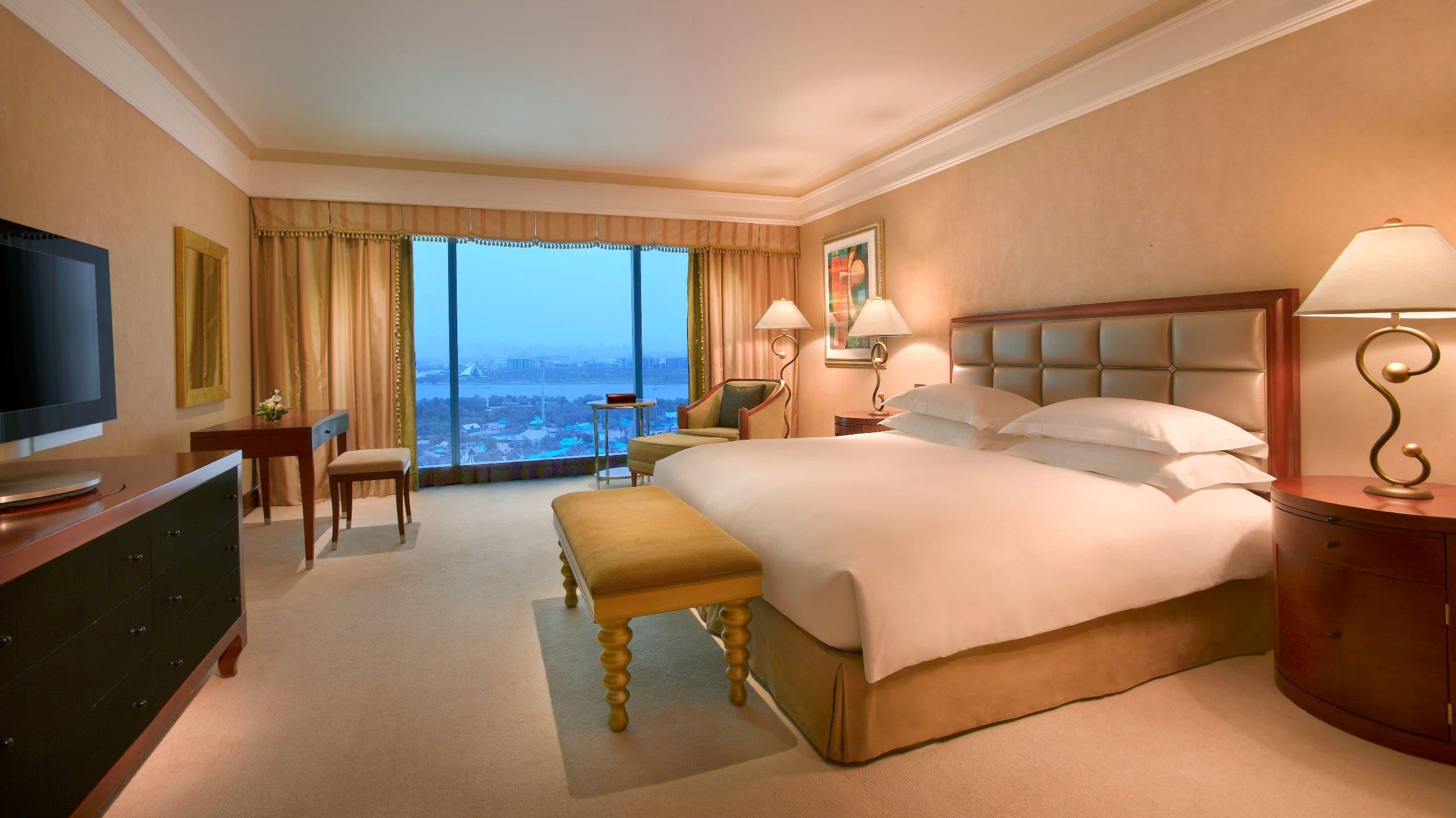 Grand Hyatt Hotel