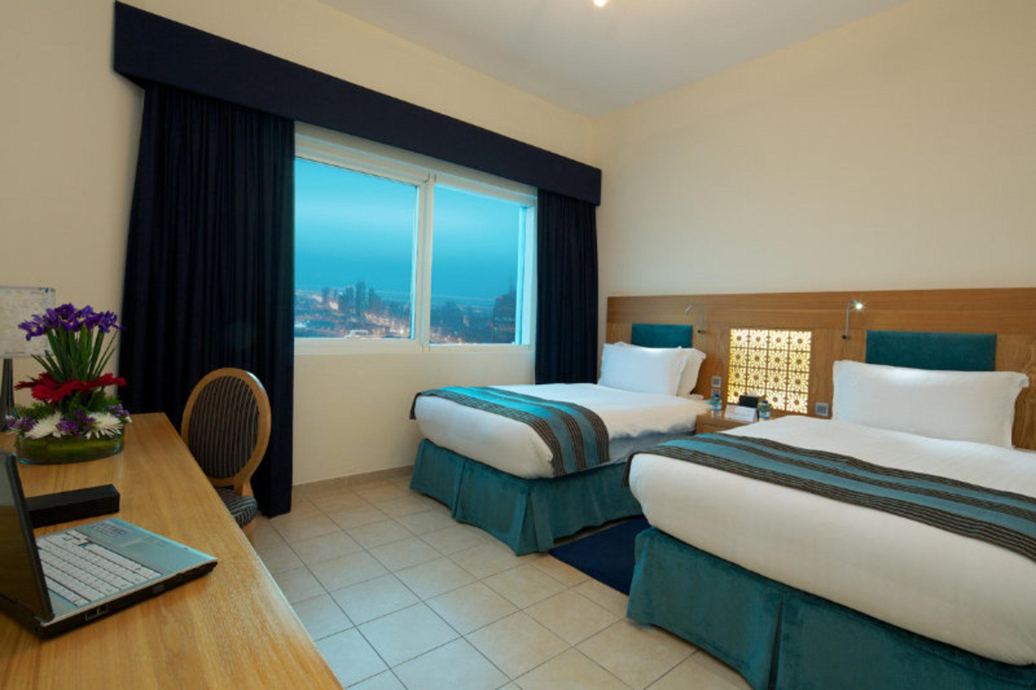 Tamani Marina &