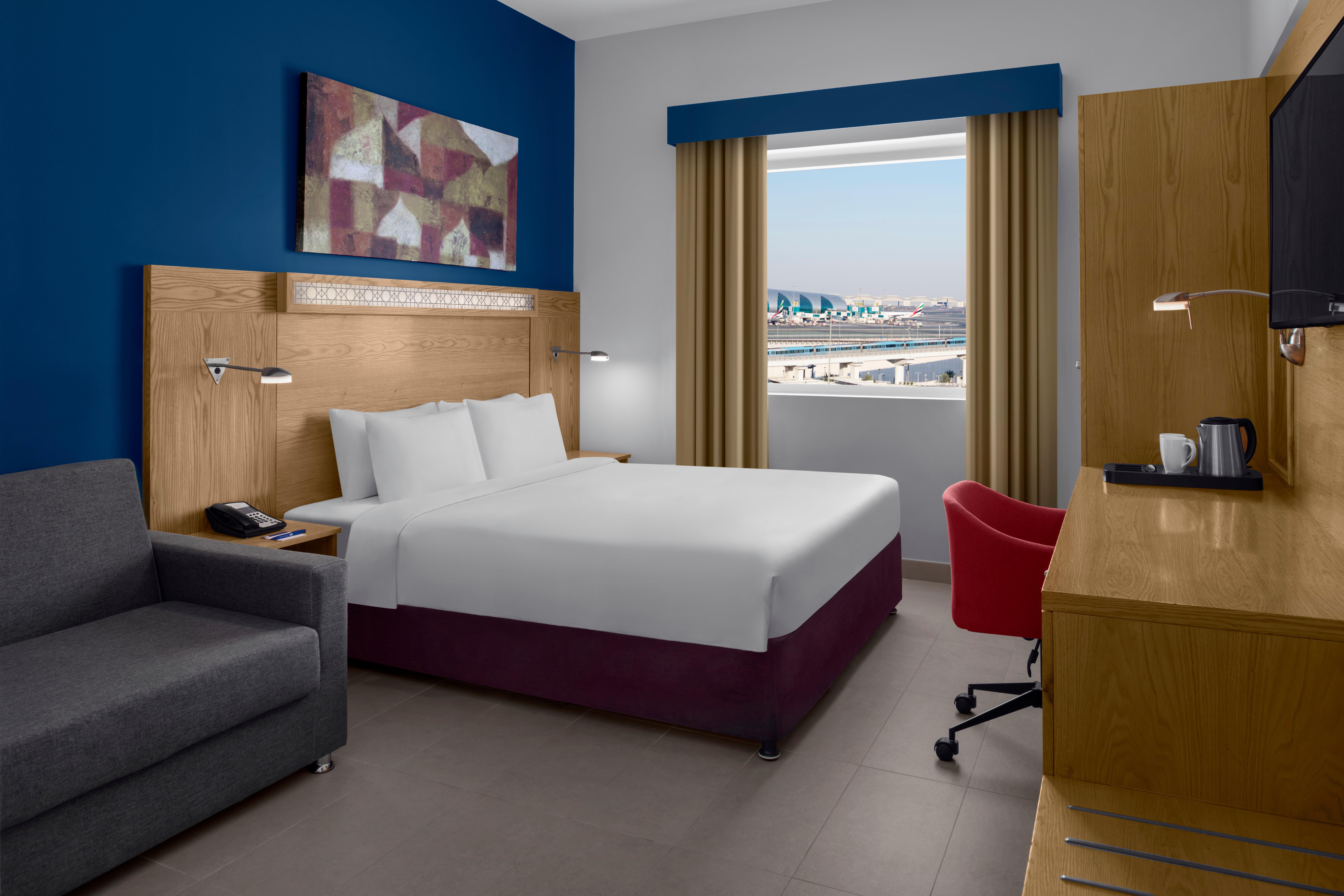 Express Airport By Ihg Hotel Dubai