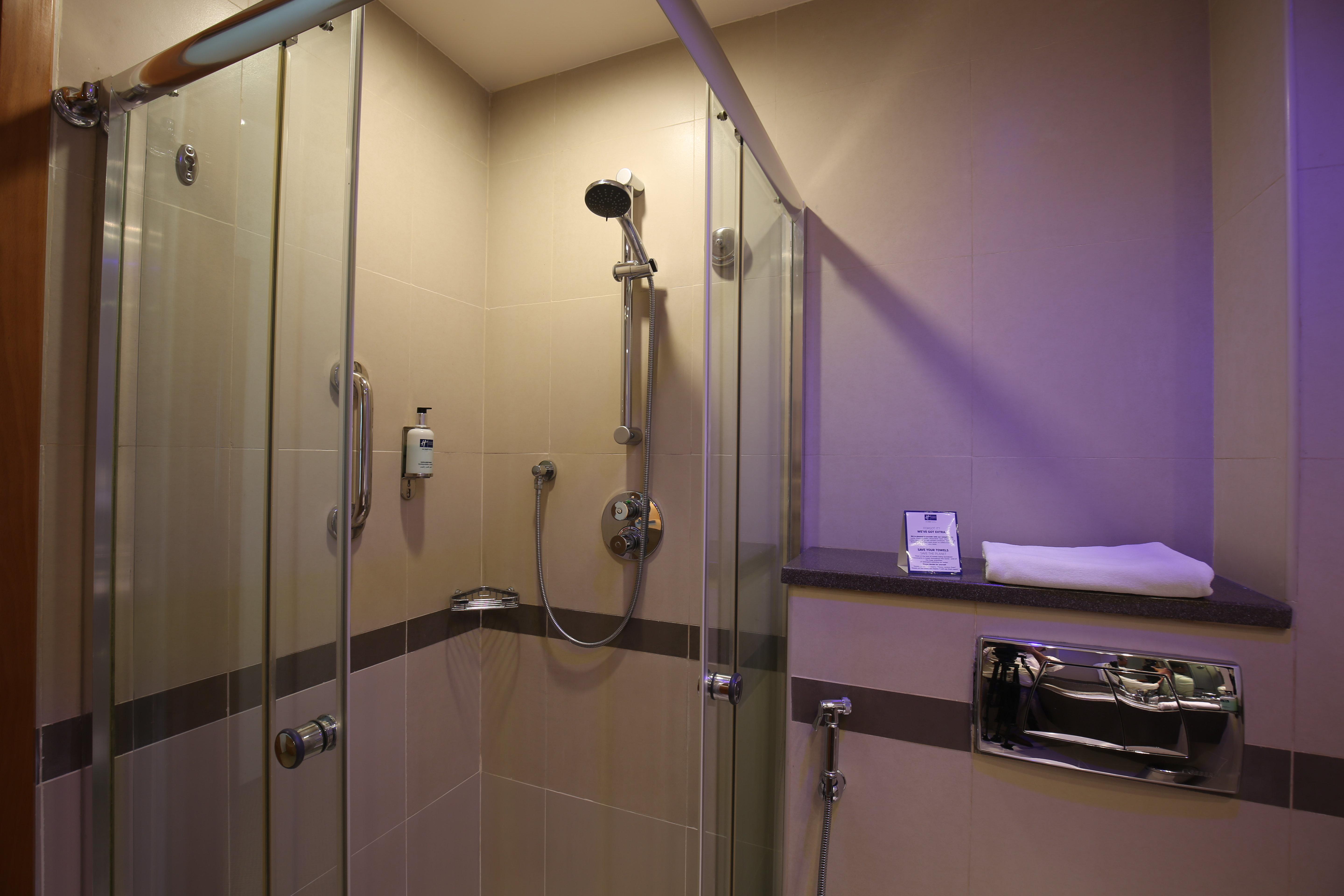 Hotel Express Airport By Ihg