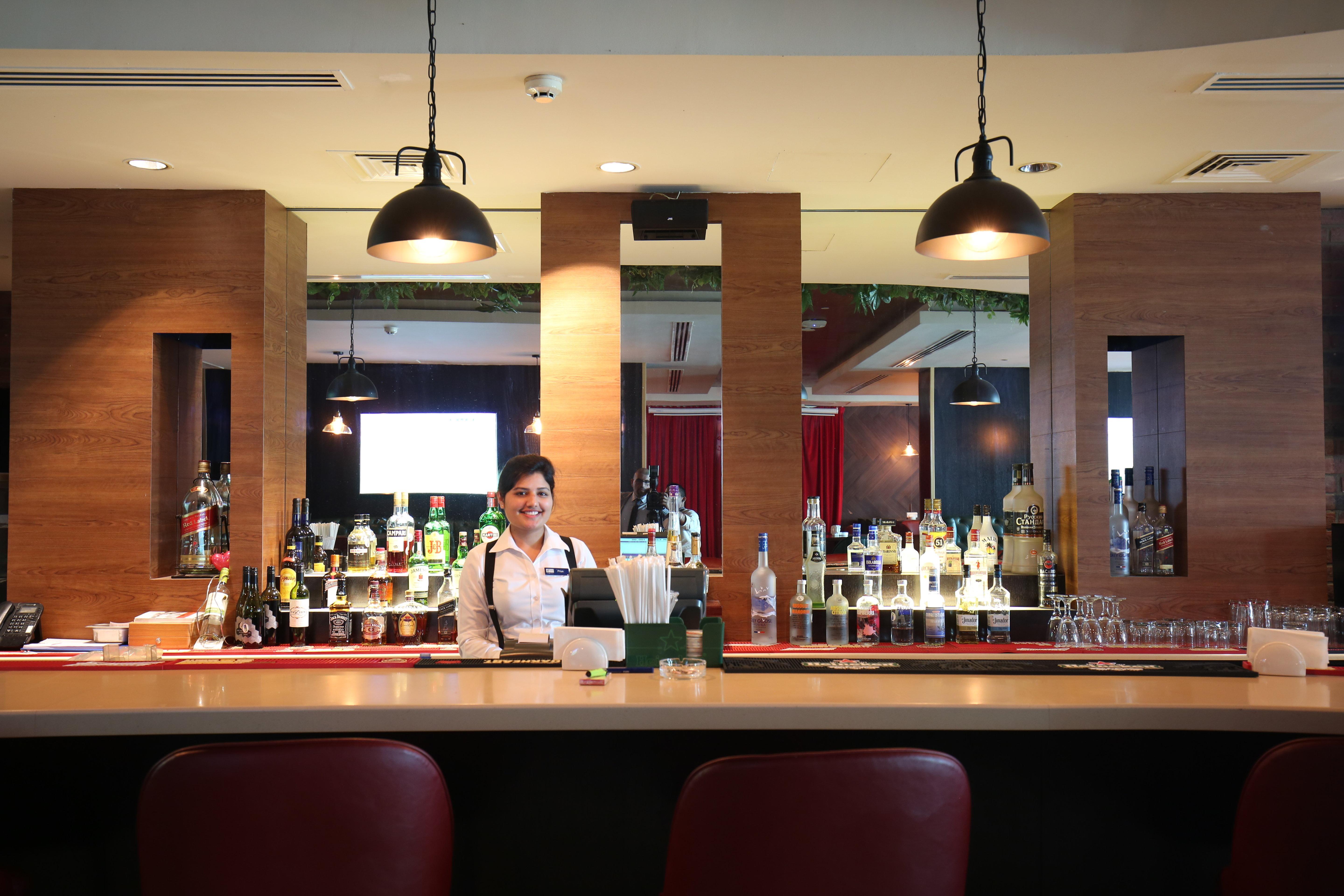 Hotel Express Airport By Ihg 3*