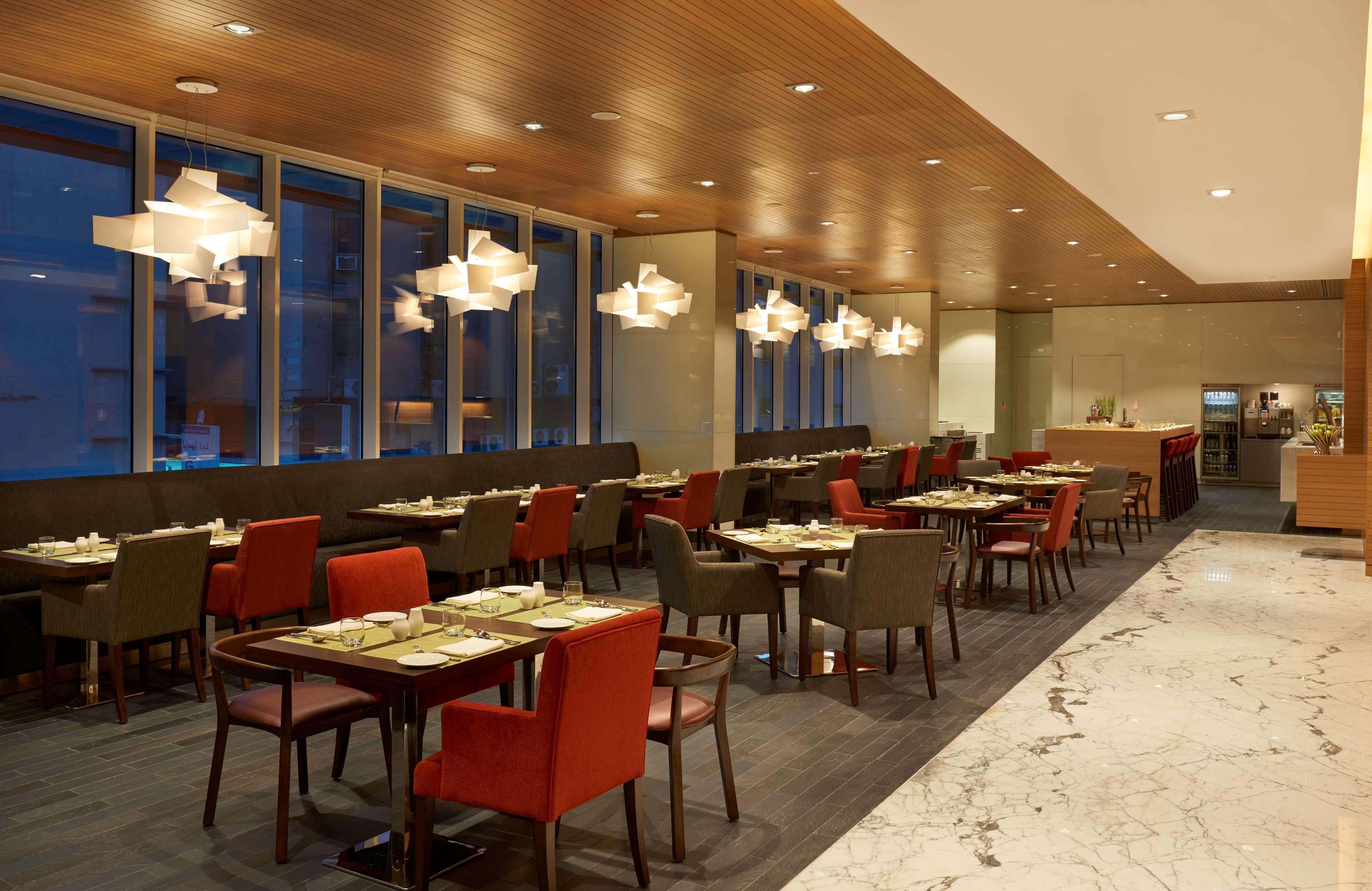 Hotel Hyatt Place Baniyas Square 4*