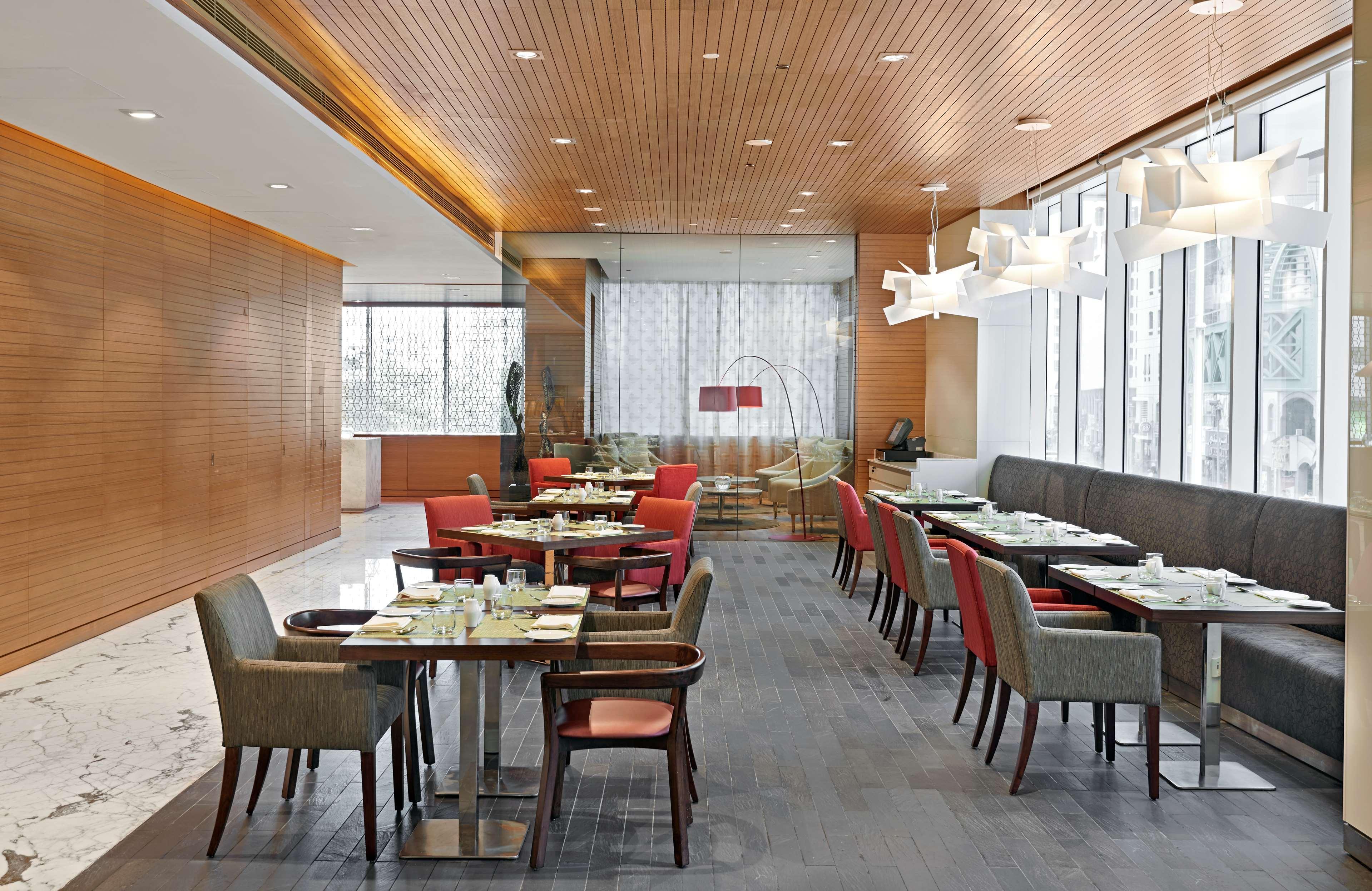 Hyatt Place Baniyas Square Hotel 4*