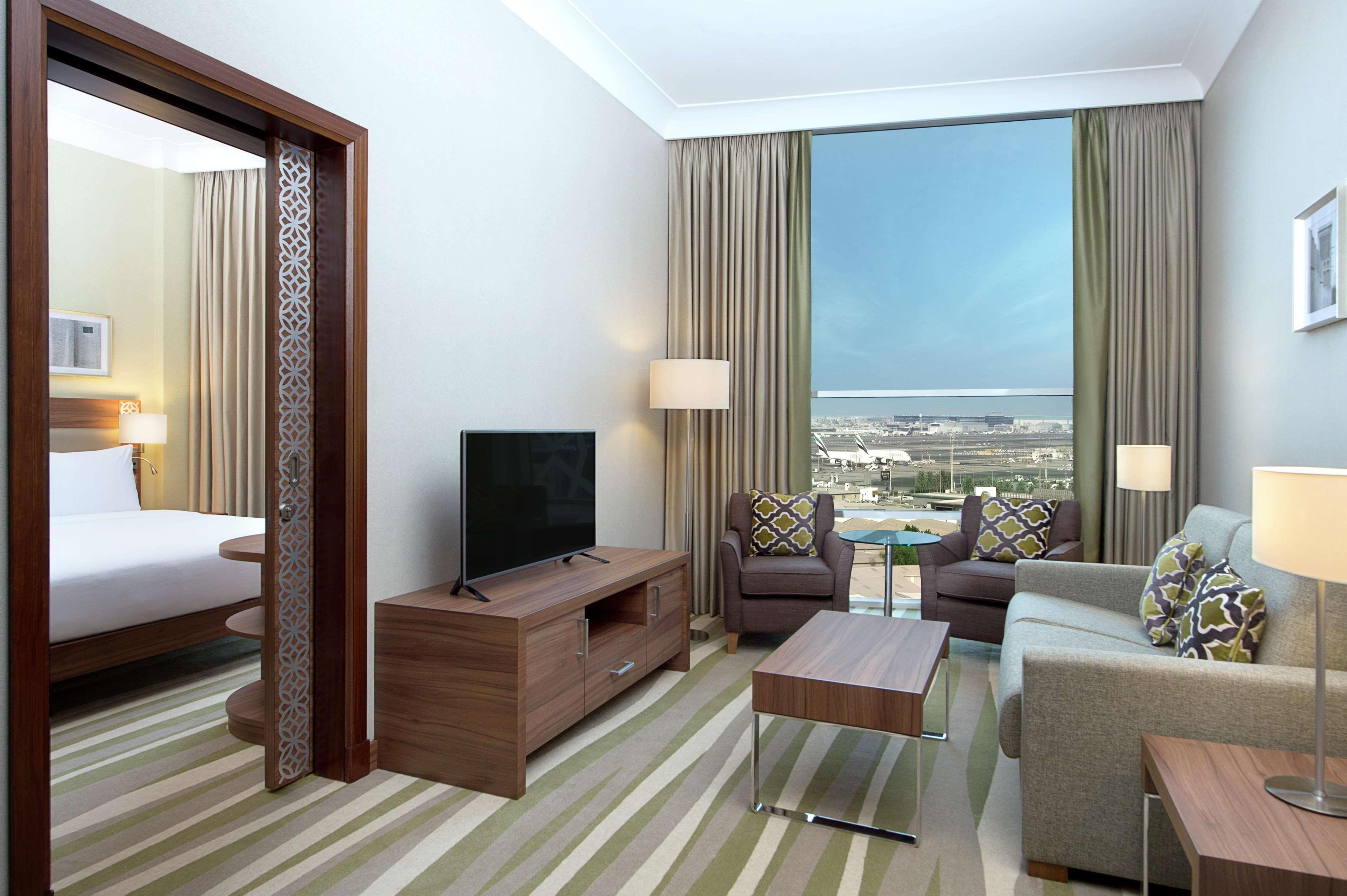 Hotel Hilton Garden Deira 4*