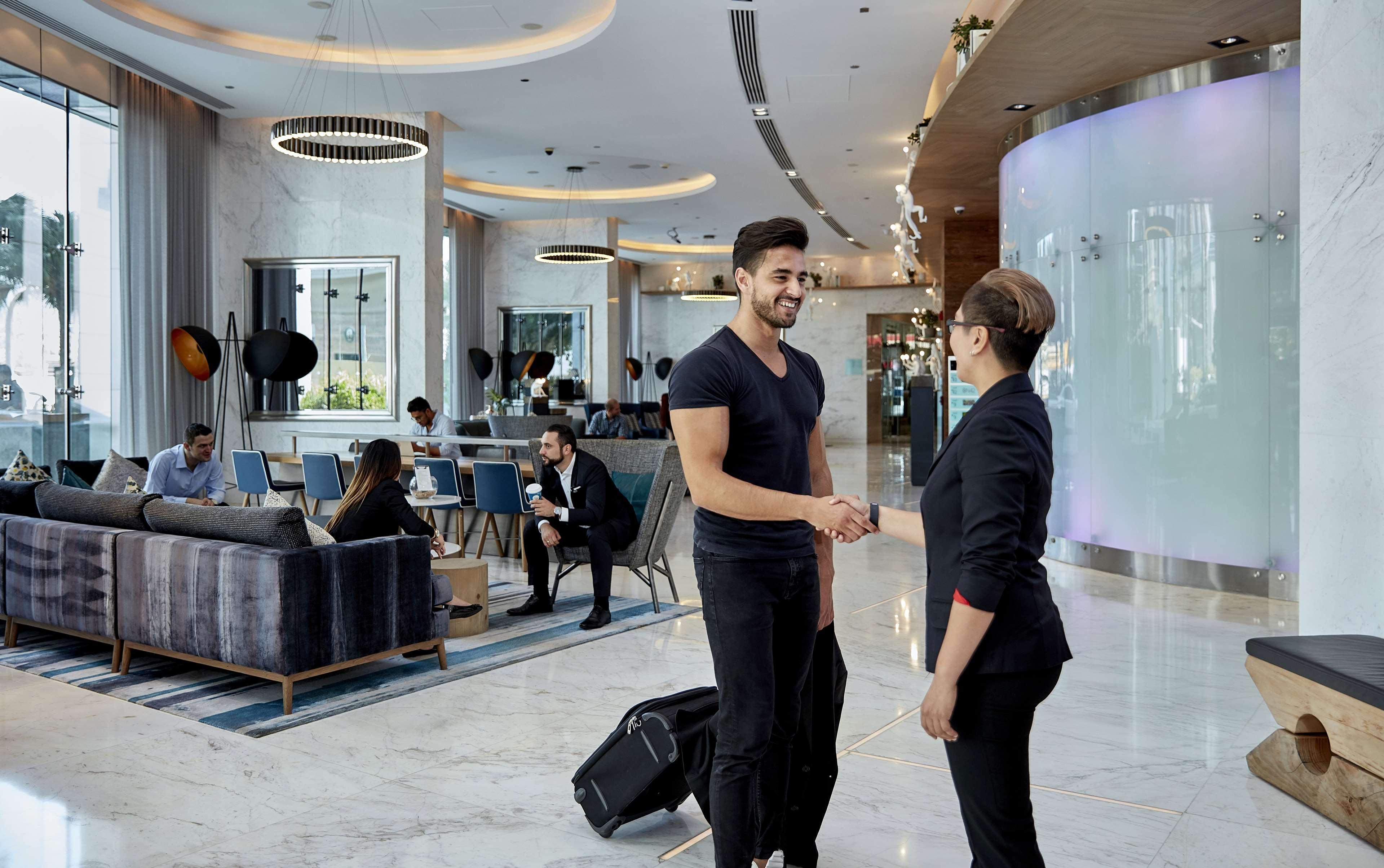 Media One Hotel 4*