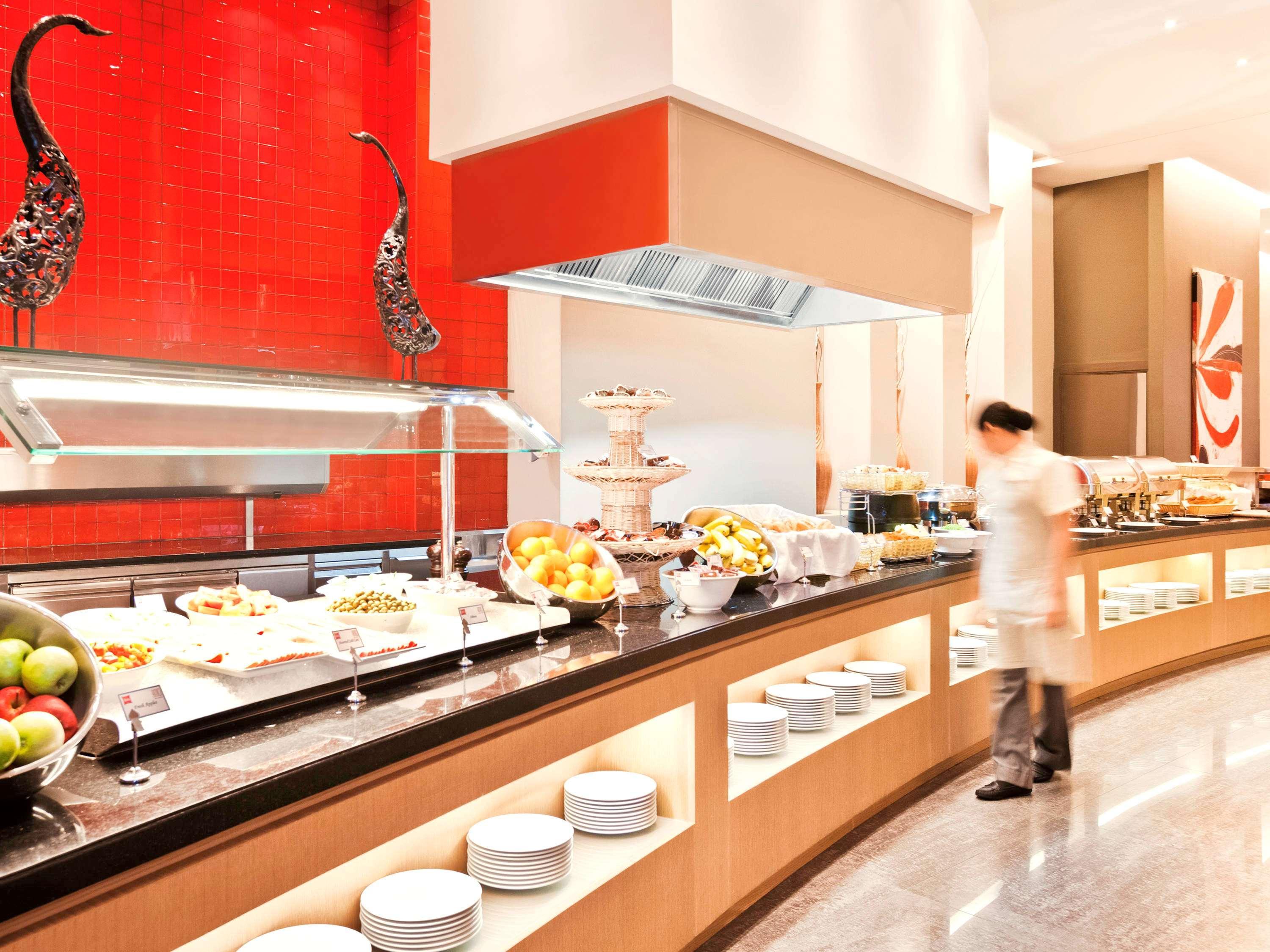 Ibis Mall Avenue Dubai