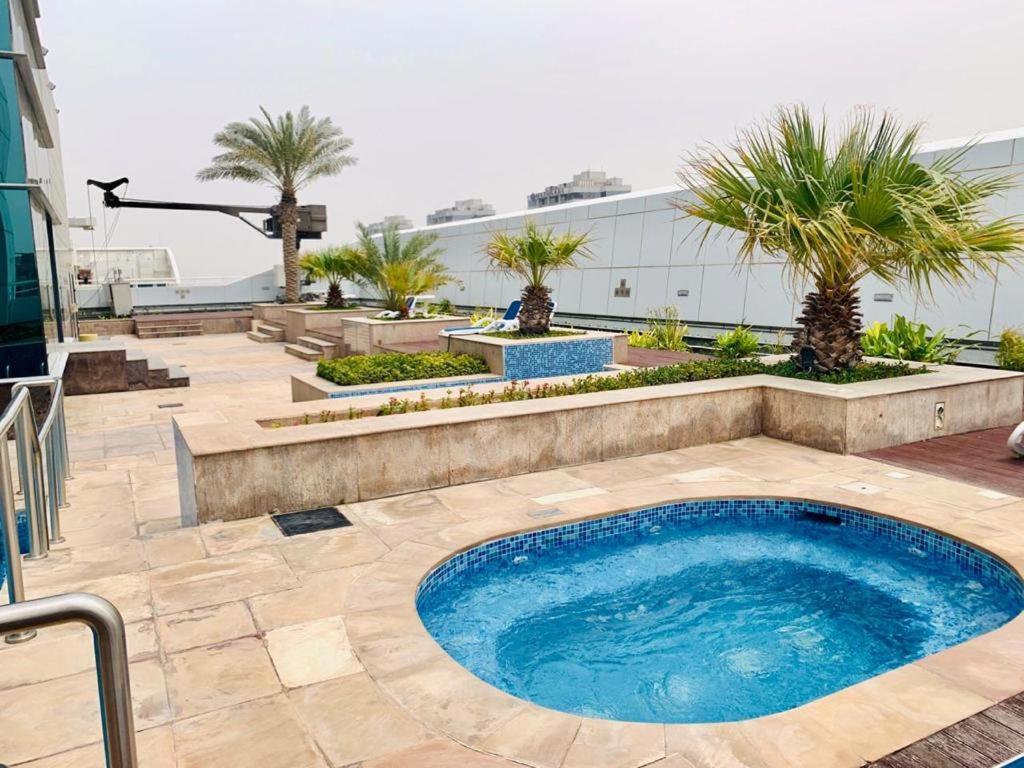 New Age Vacation Homes - Lovely Studio In Goldcrest Views 2, Jlt * Dubai