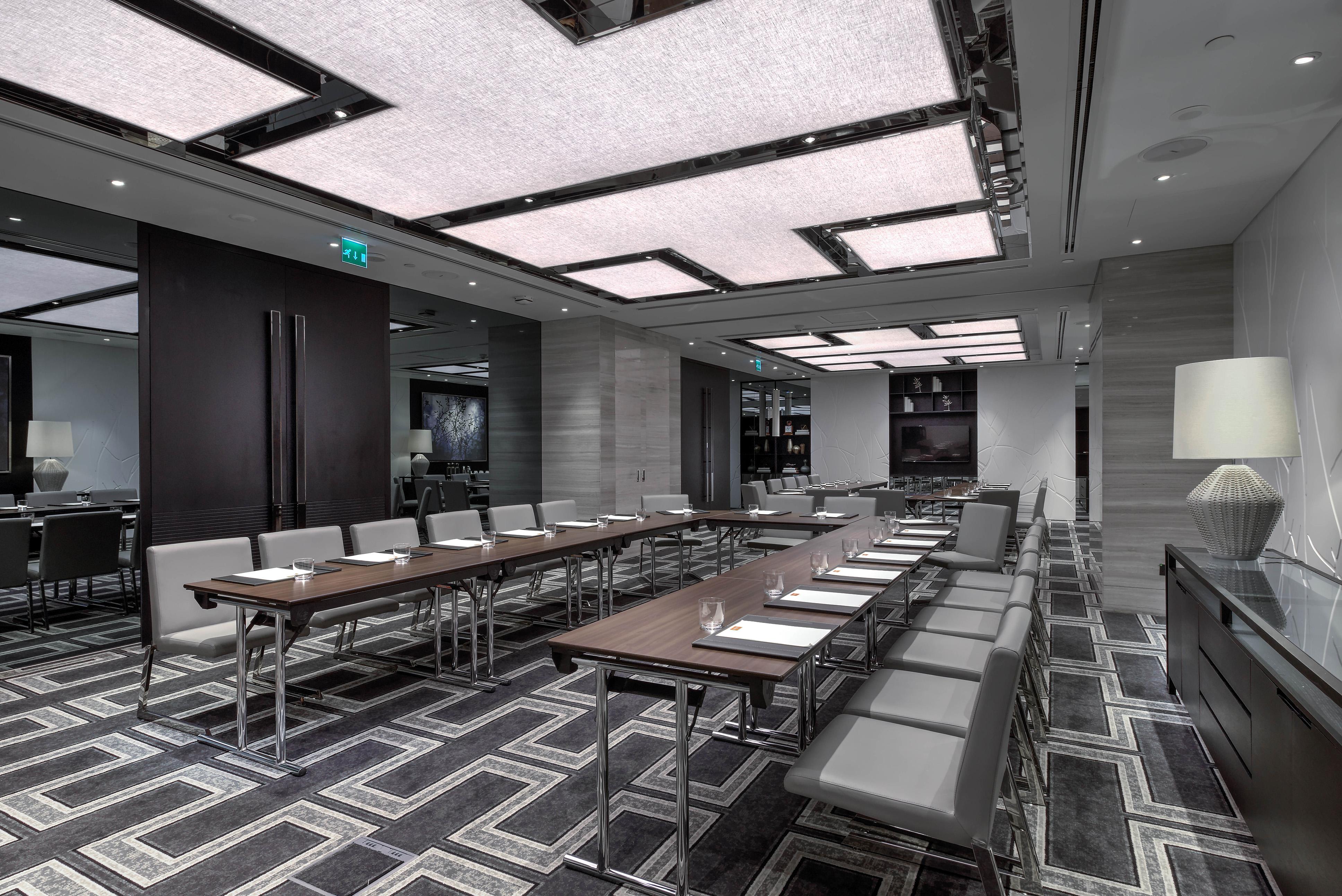 Hotel Pullman Downtown Dubai