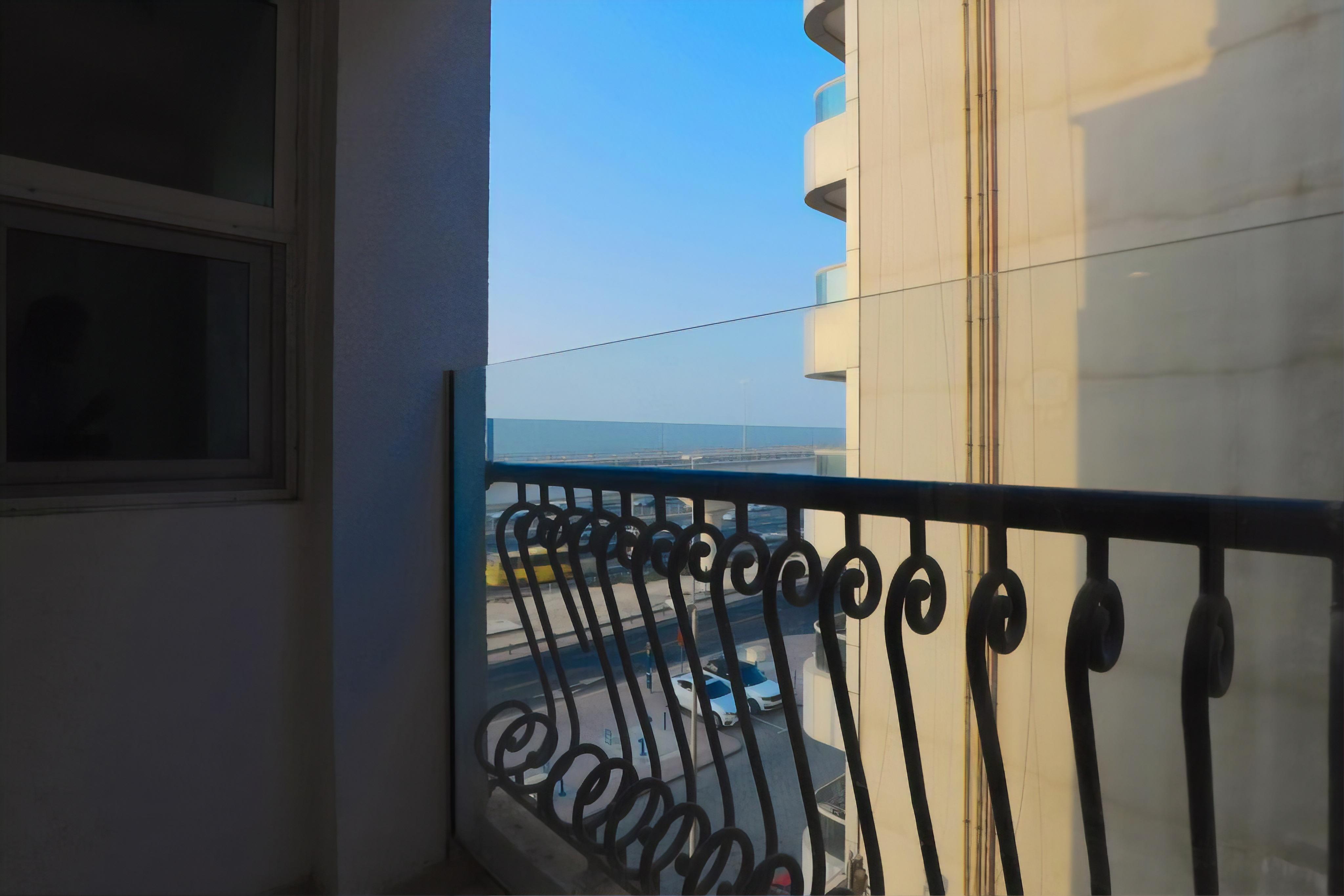 The View Al Barsha Apartment *