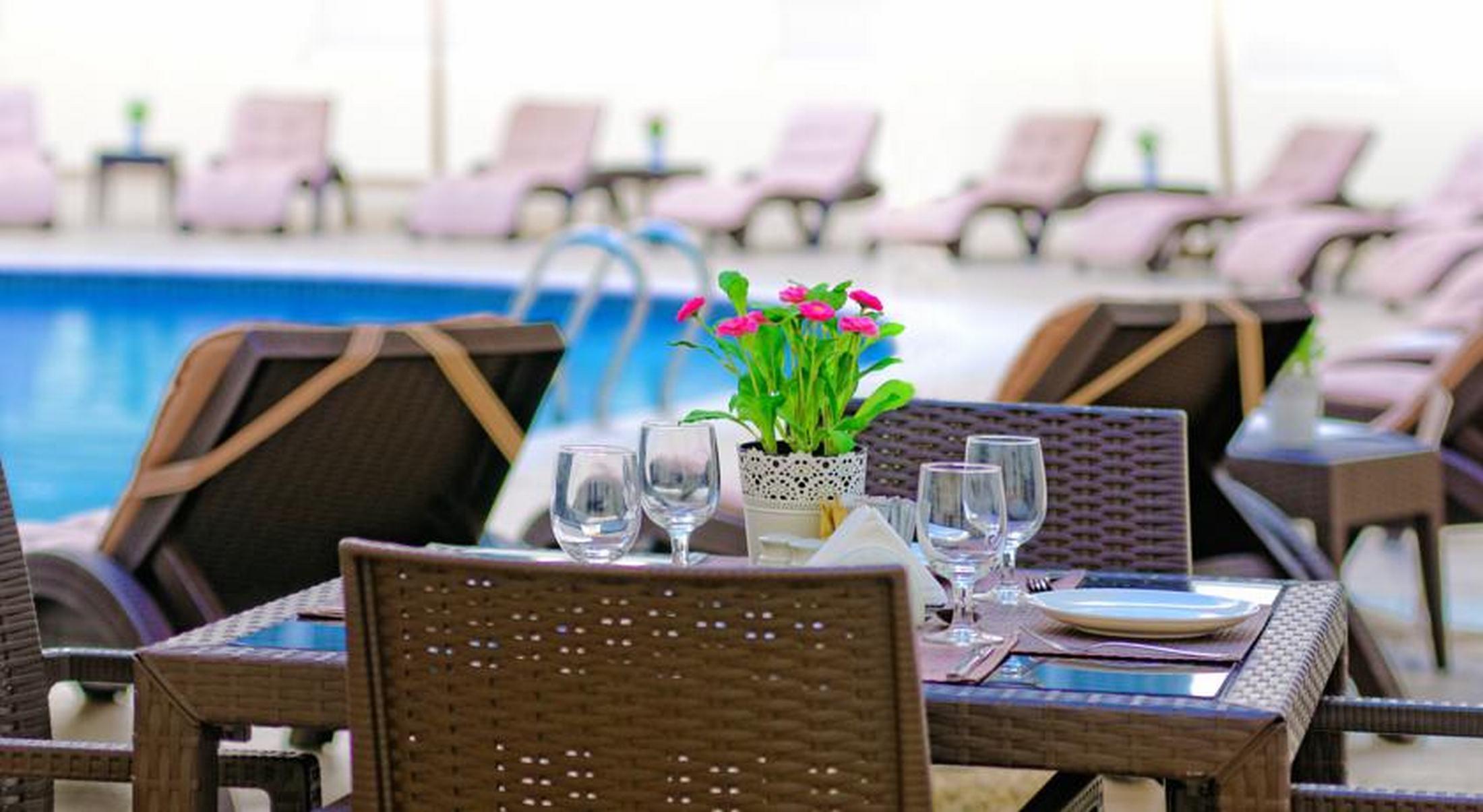 Golden Sands Aparthotel 3*