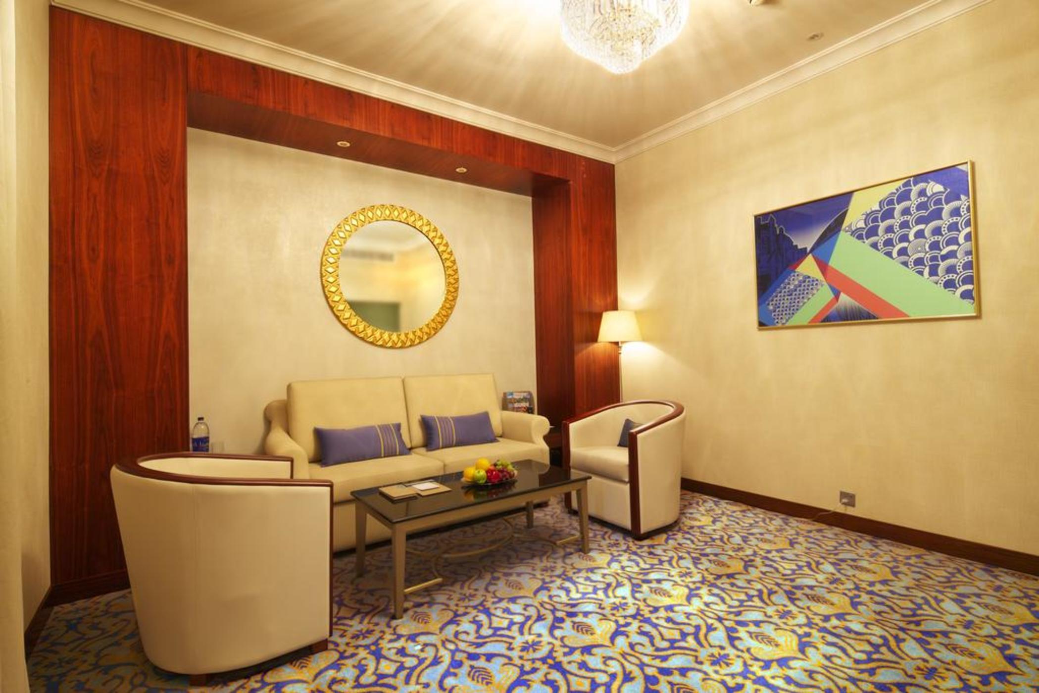 Otel Raviz Center Point 4*