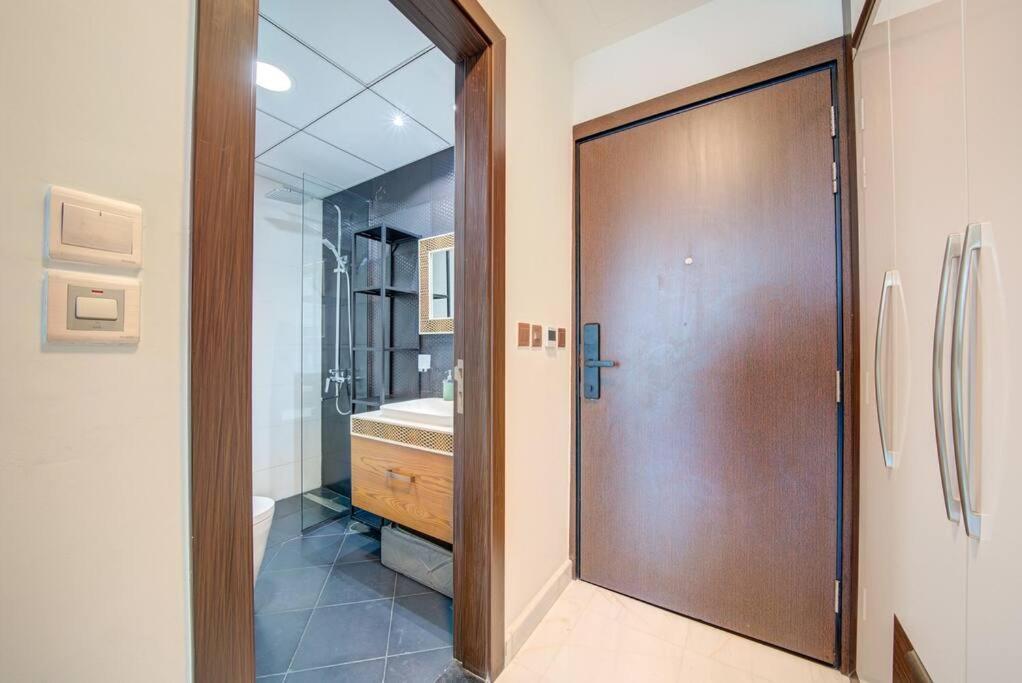 Apartamento Lovely In Business Bay Dubai