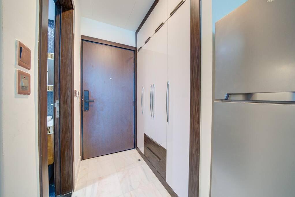 Apartamento Lovely In Business Bay Dubai