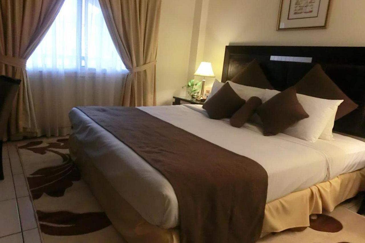 Apart Otel Deebaj Plaza 3*