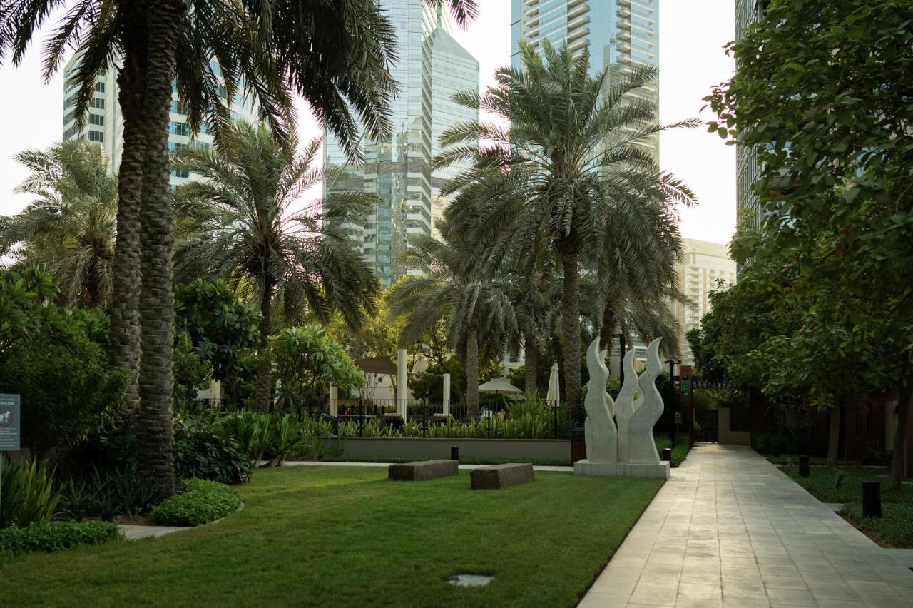 Luxury 3 Bedroom - Direct View To Burj Khalifa * Dubai