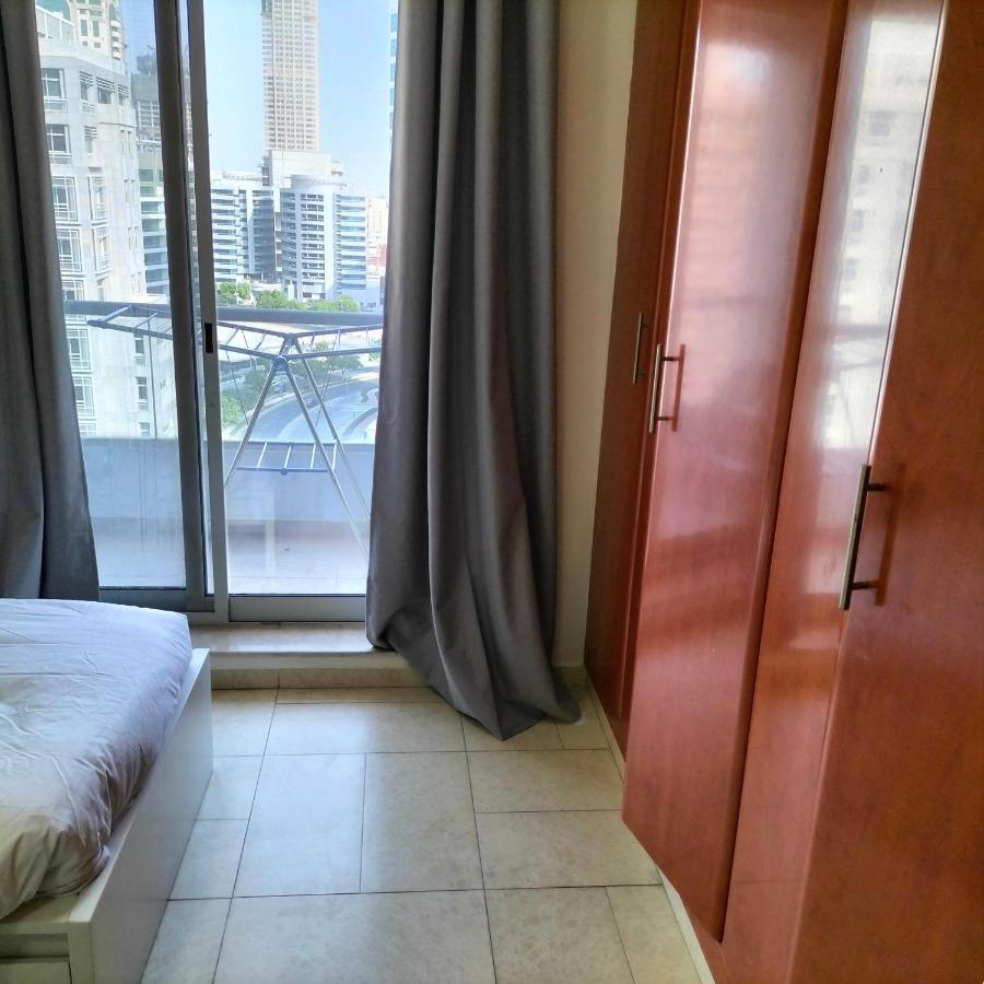 Amazing 2 Bed In Tecom 6 Pax Apartment Dubai